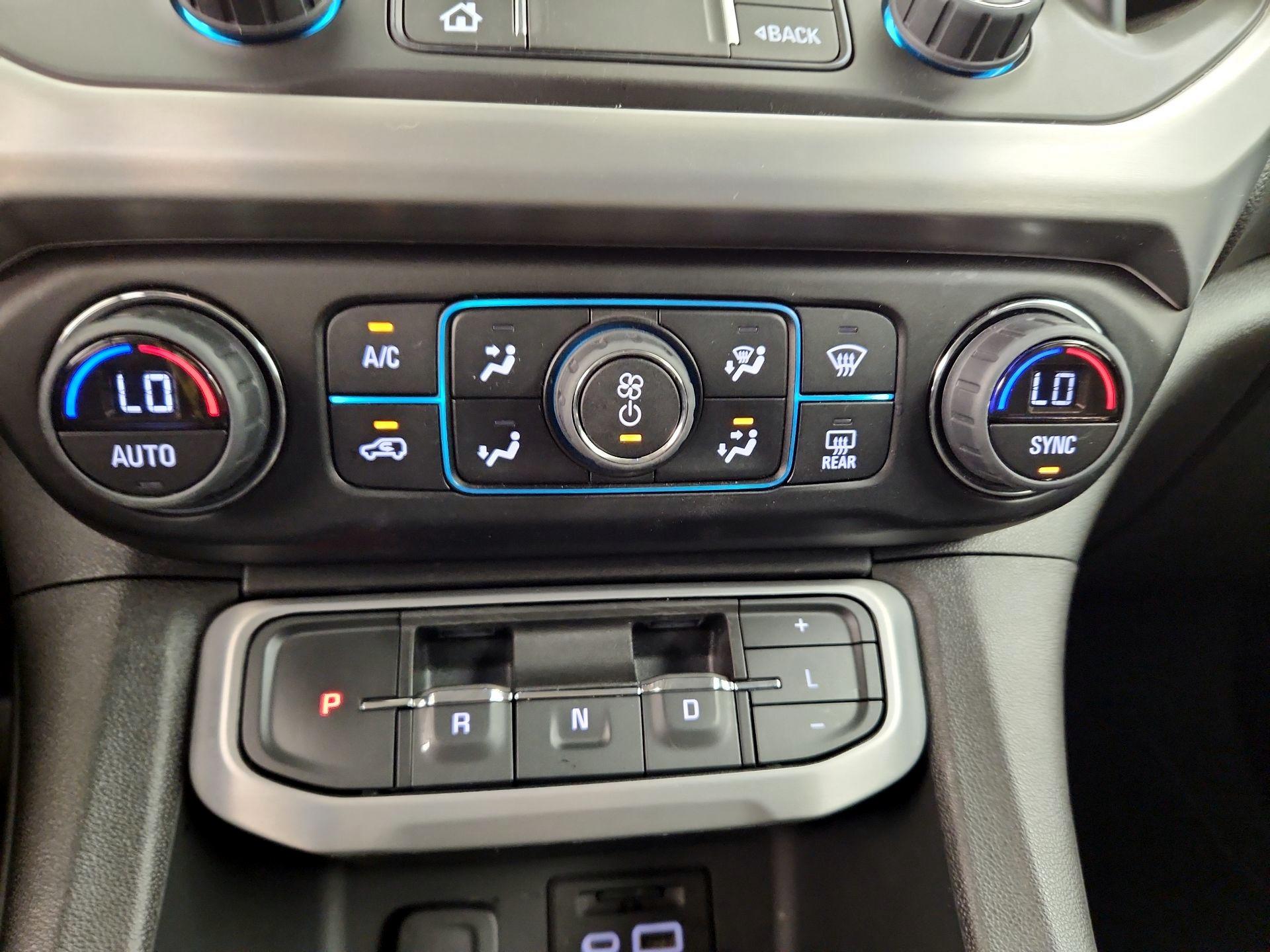 Thumbnail: 2023 GMC Acadia - 17