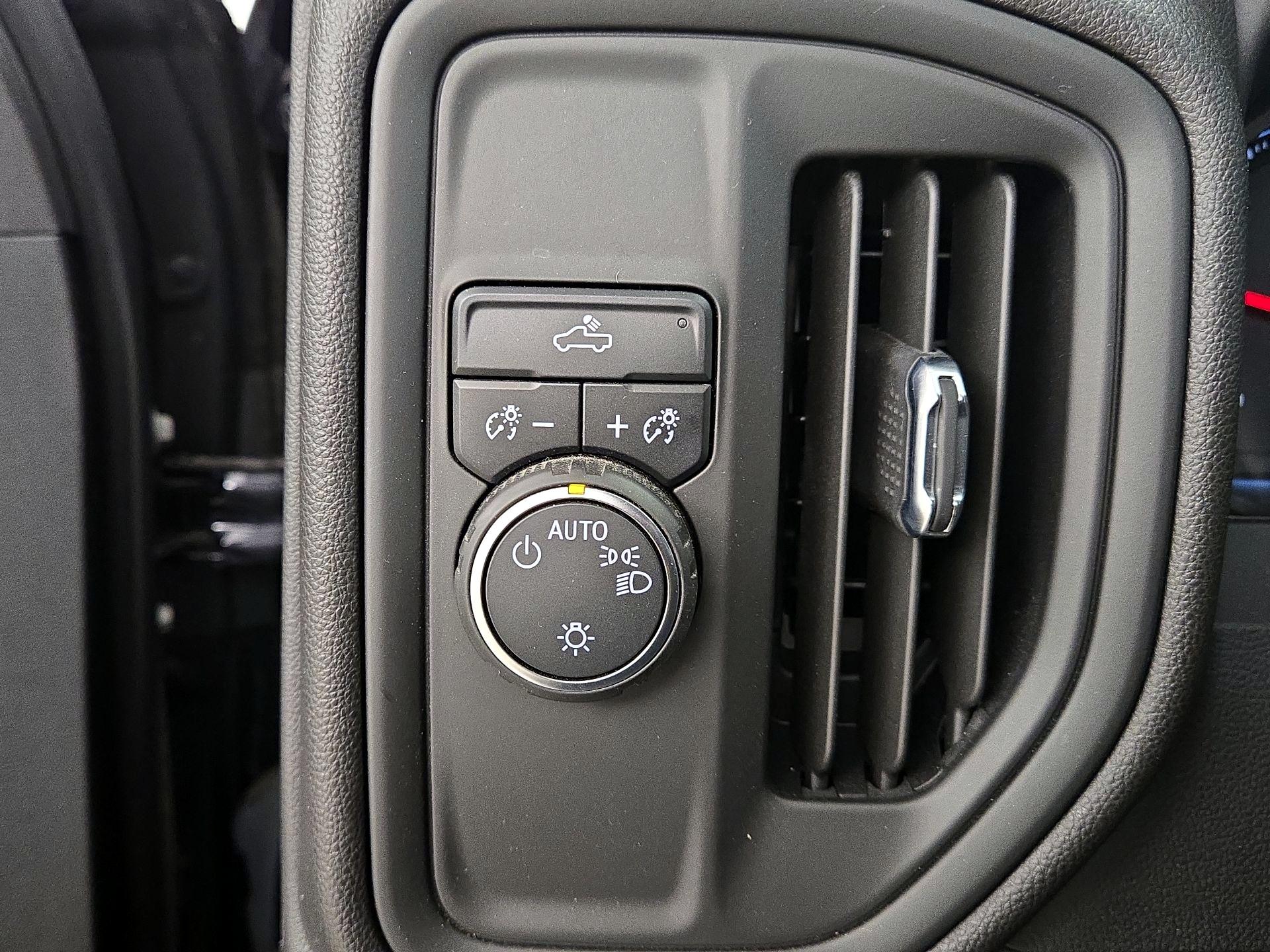 Thumbnail: 2022 Chevrolet Silverado 1500 - 13