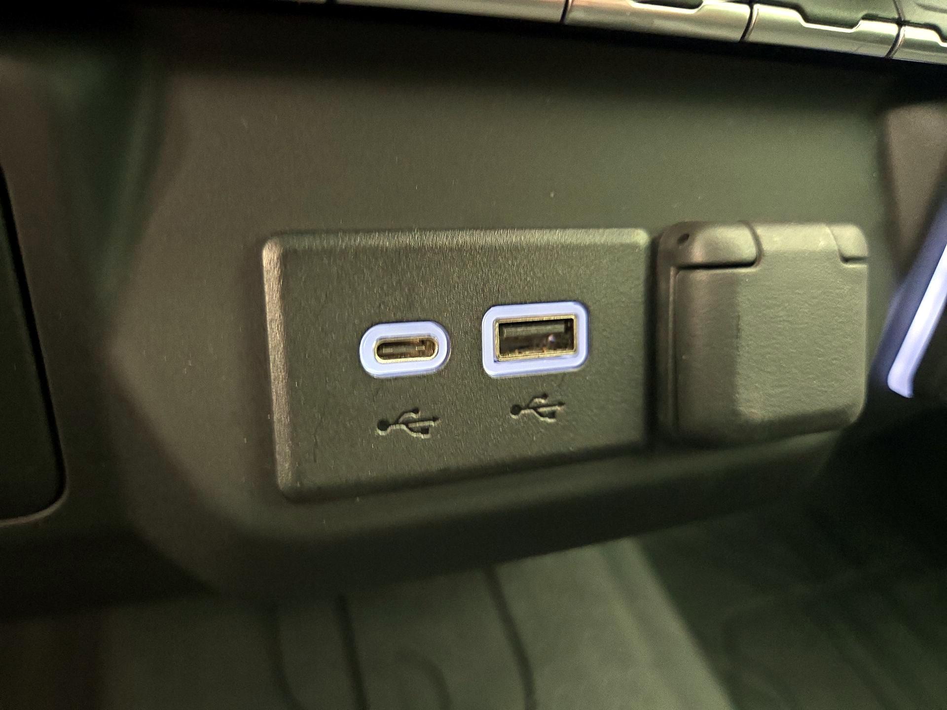 Thumbnail: 2022 Chevrolet Silverado 1500 - 18