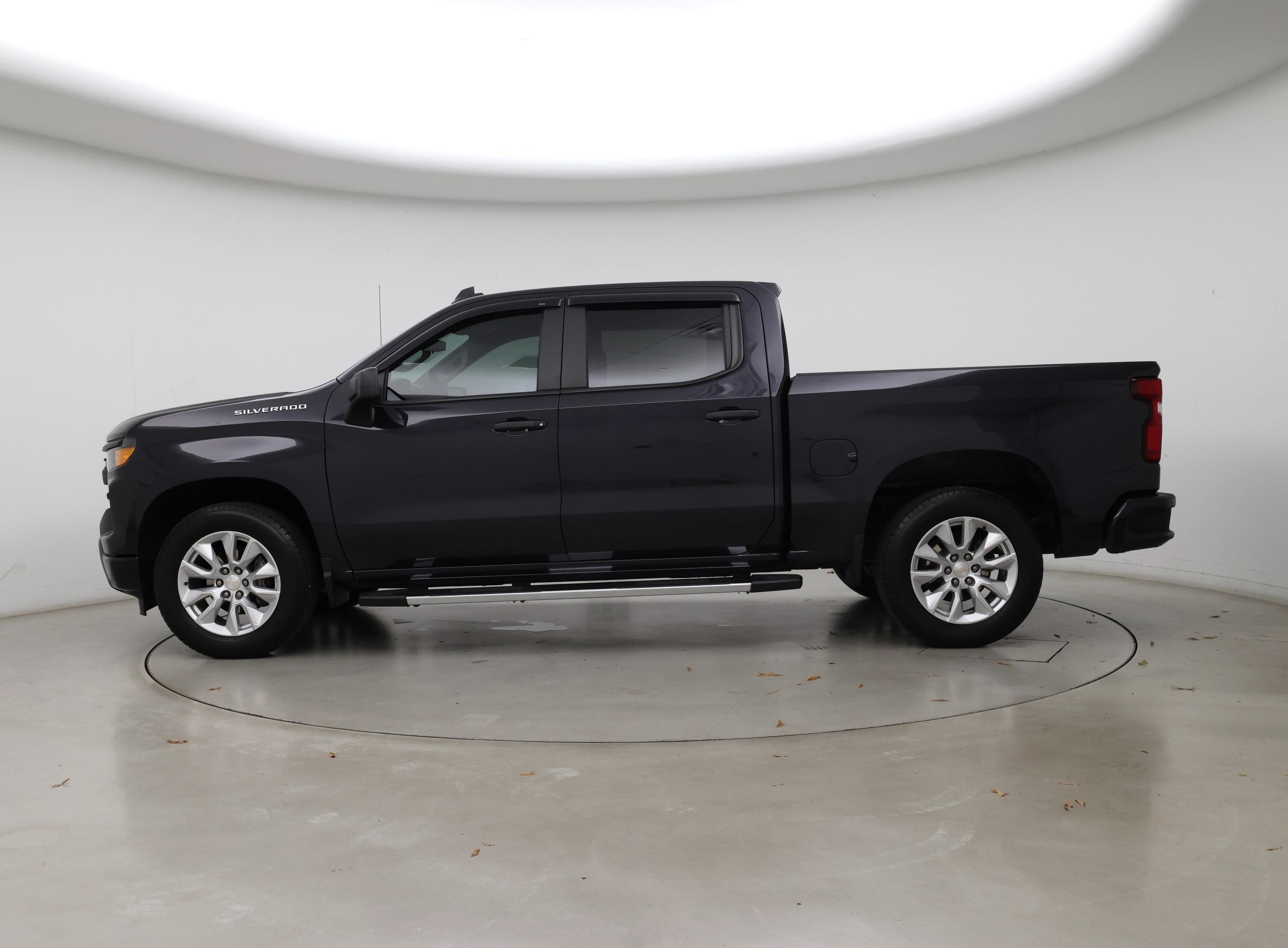 Thumbnail: 2022 Chevrolet Silverado 1500 - 3