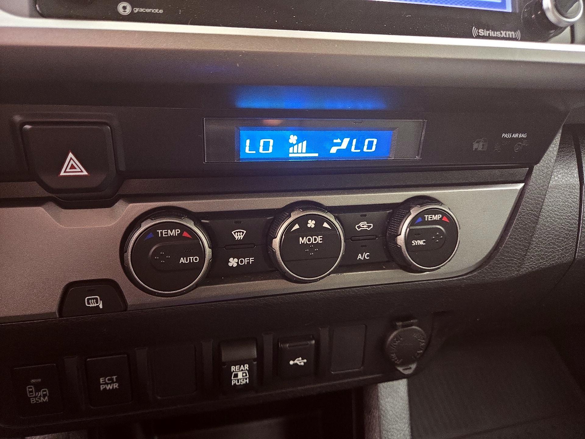 Thumbnail: 2022 Toyota Tacoma - 16