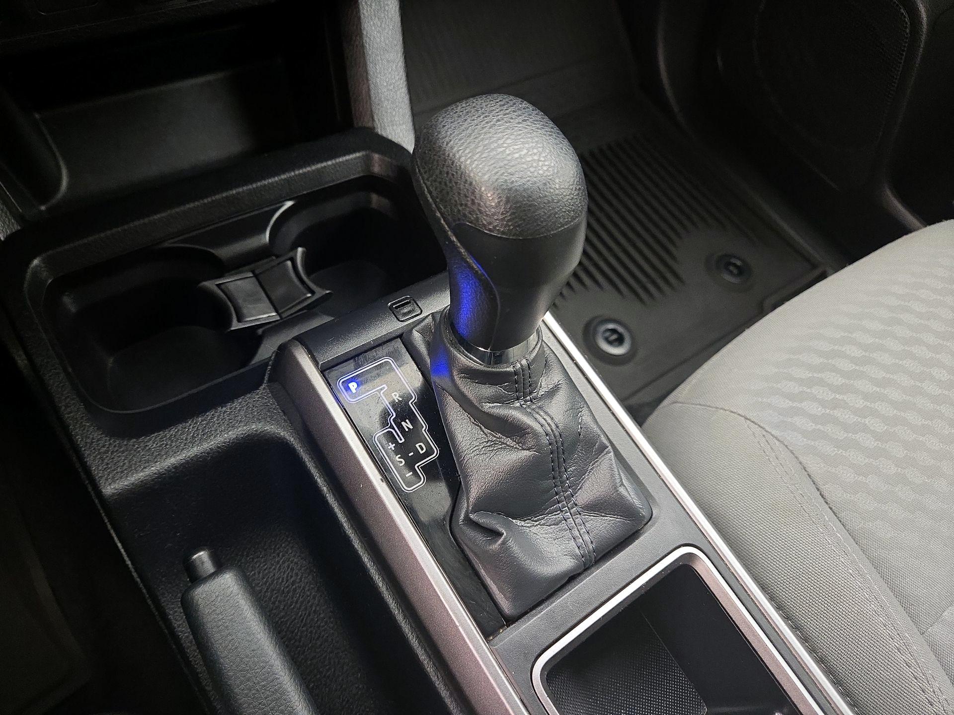 Thumbnail: 2022 Toyota Tacoma - 17