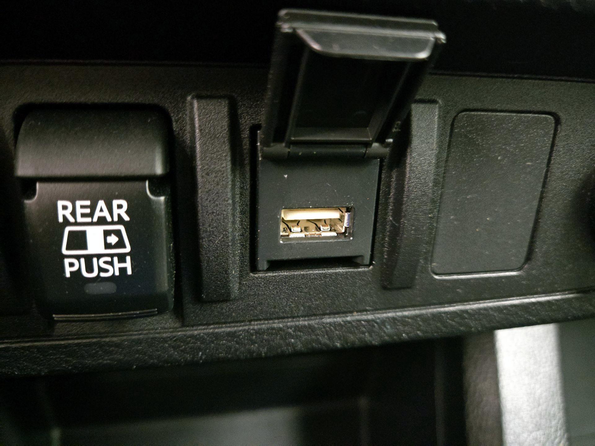 Thumbnail: 2022 Toyota Tacoma - 18