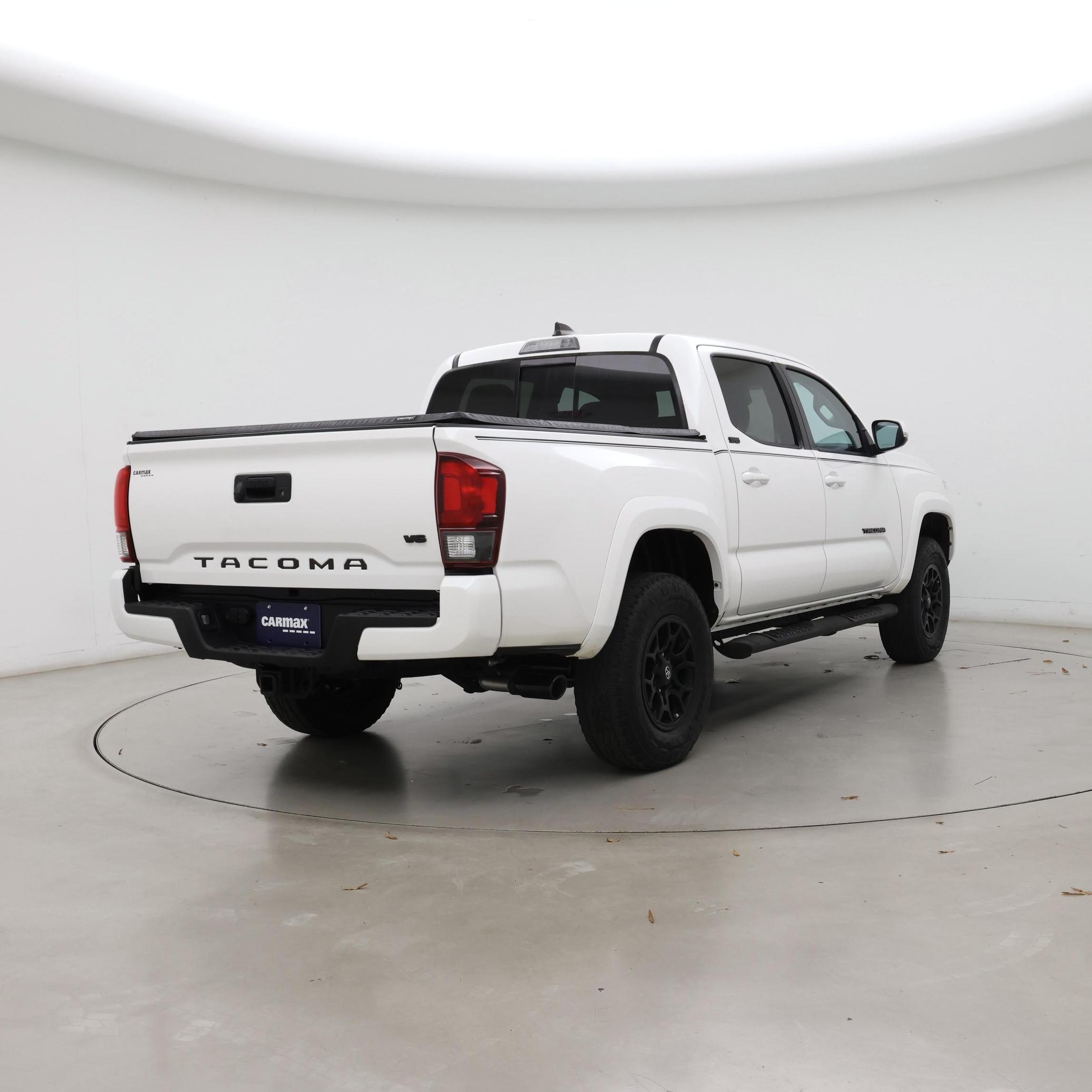 Thumbnail: 2022 Toyota Tacoma - 8