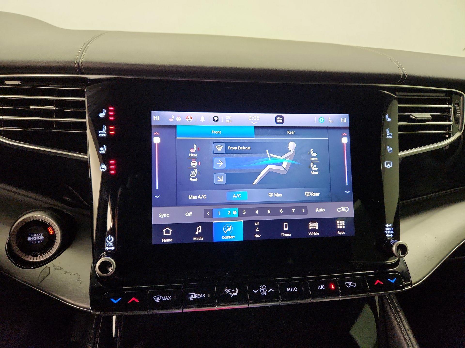 Thumbnail: 2023 Jeep Wagoneer - 17