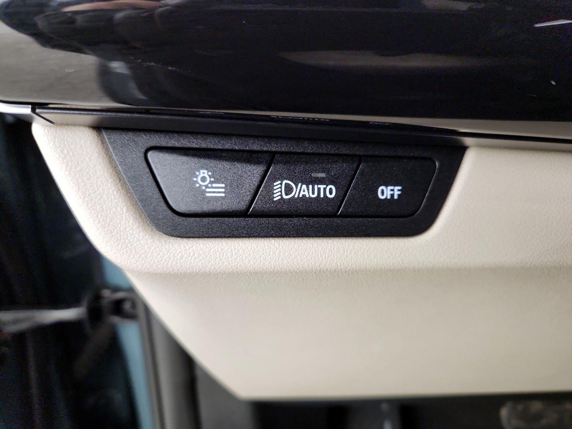 Thumbnail: 2023 BMW X1 - 13