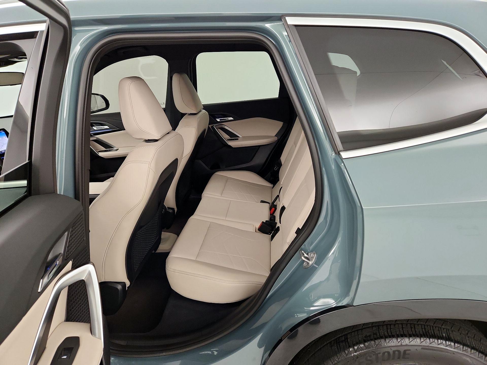 Thumbnail: 2023 BMW X1 - 20