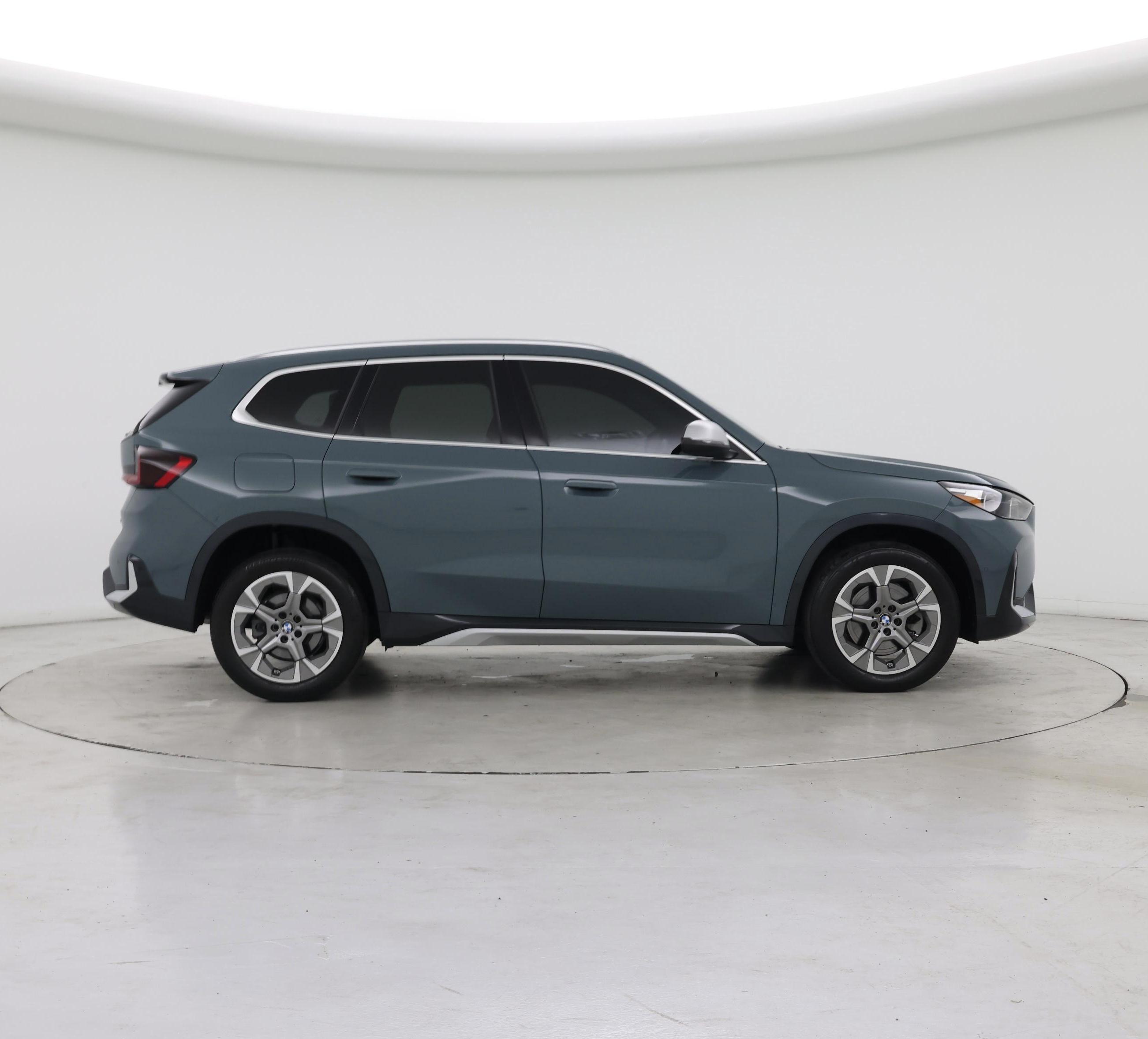 Thumbnail: 2023 BMW X1 - 7