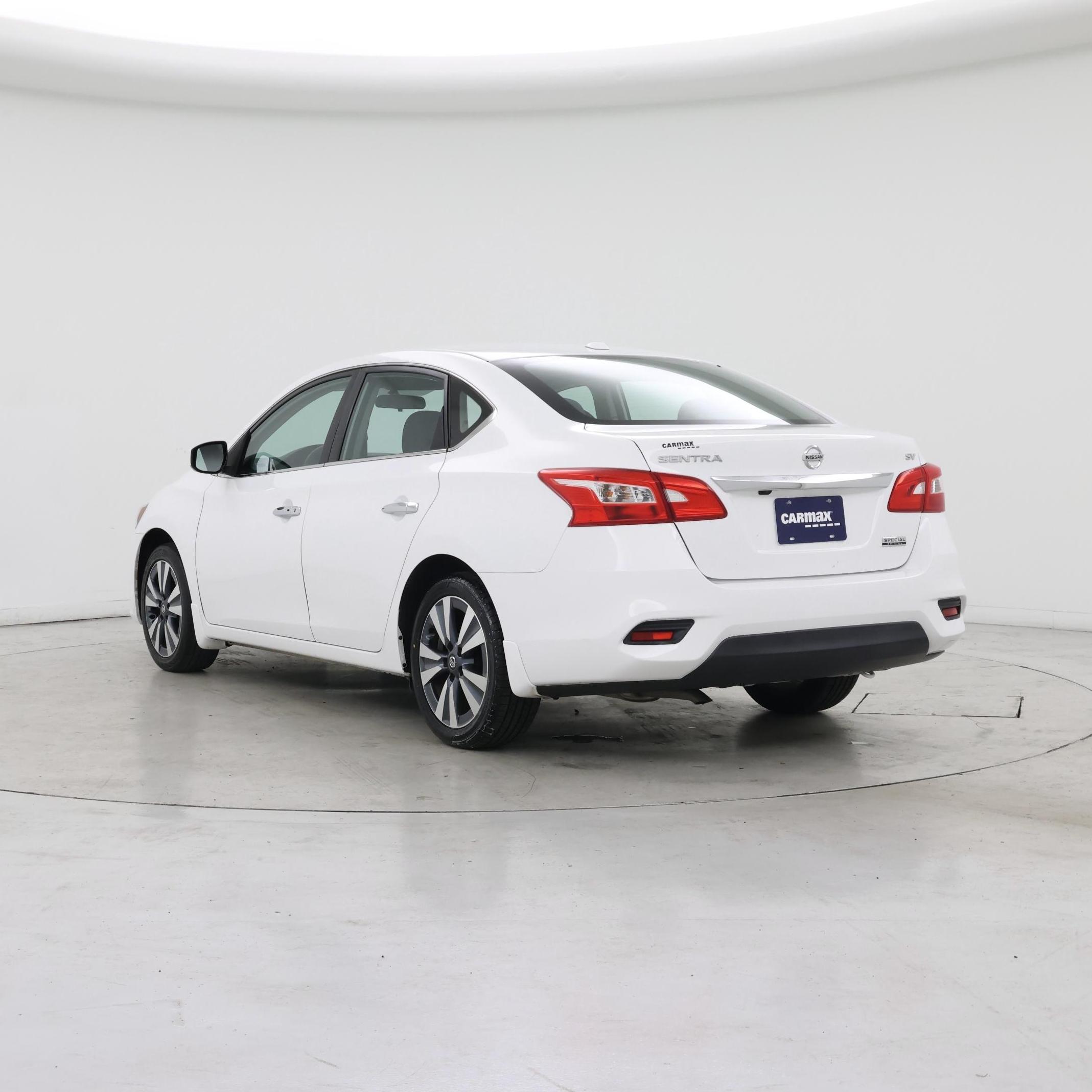 Thumbnail: 2019 Nissan Sentra - 2