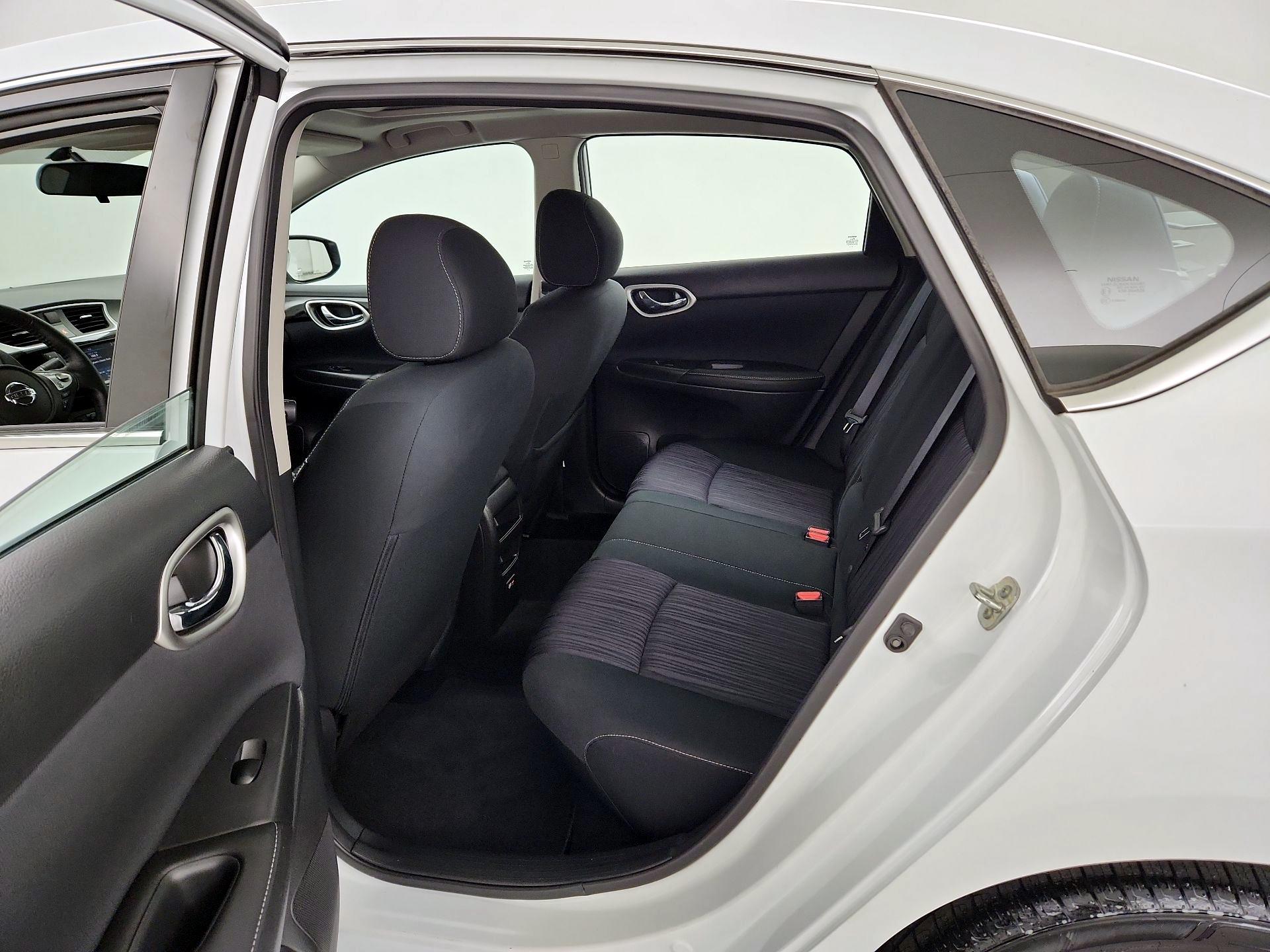 Thumbnail: 2019 Nissan Sentra - 20