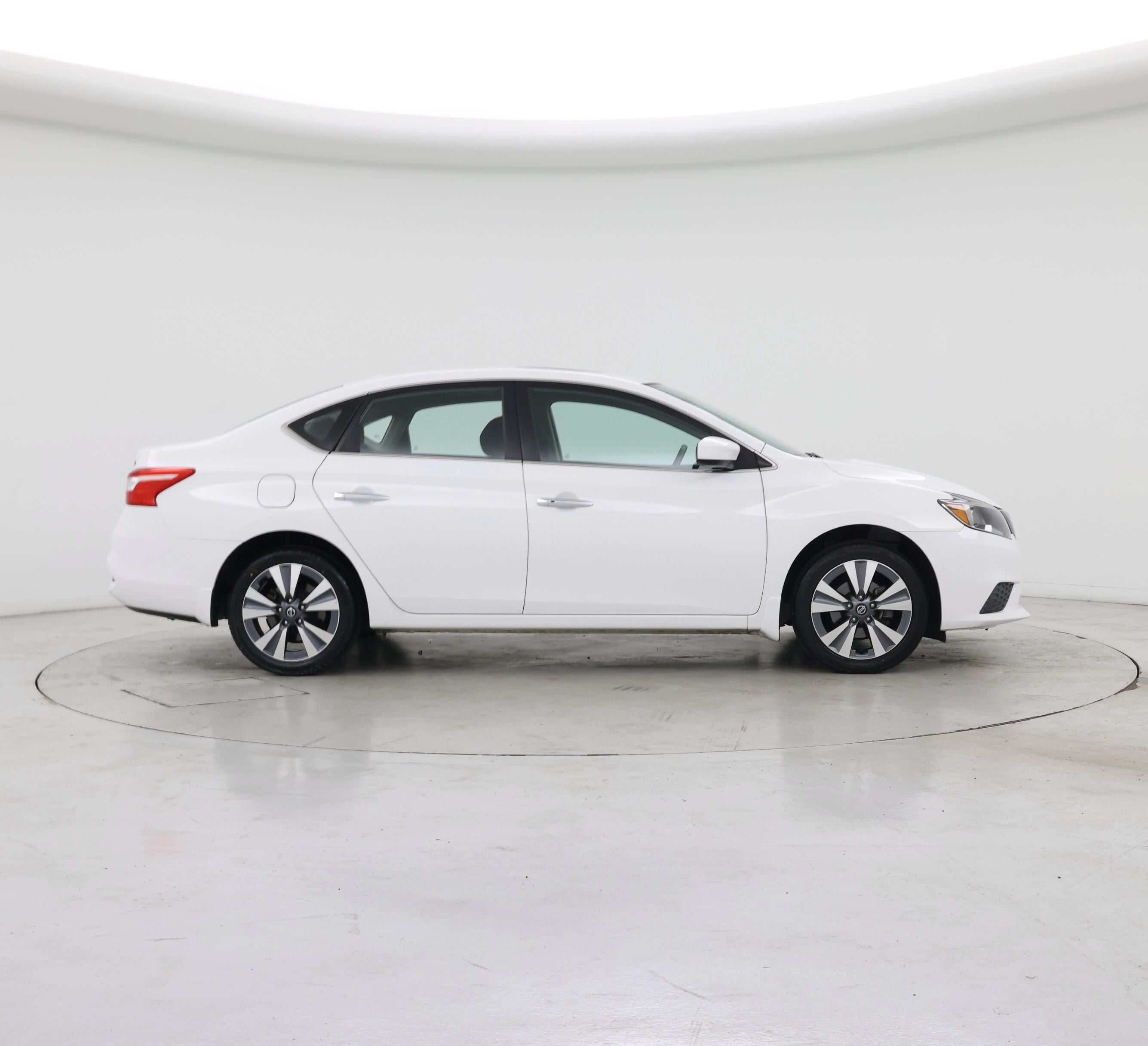 Thumbnail: 2019 Nissan Sentra - 7