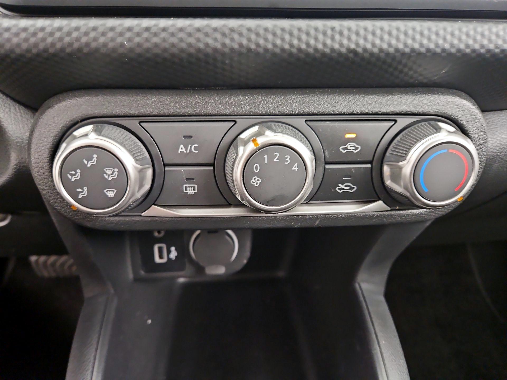 Thumbnail: 2024 Nissan Kicks - 16