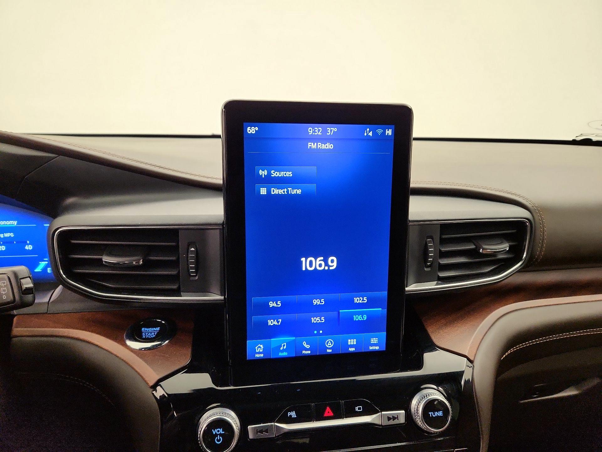 Thumbnail: 2022 Ford Explorer - 16