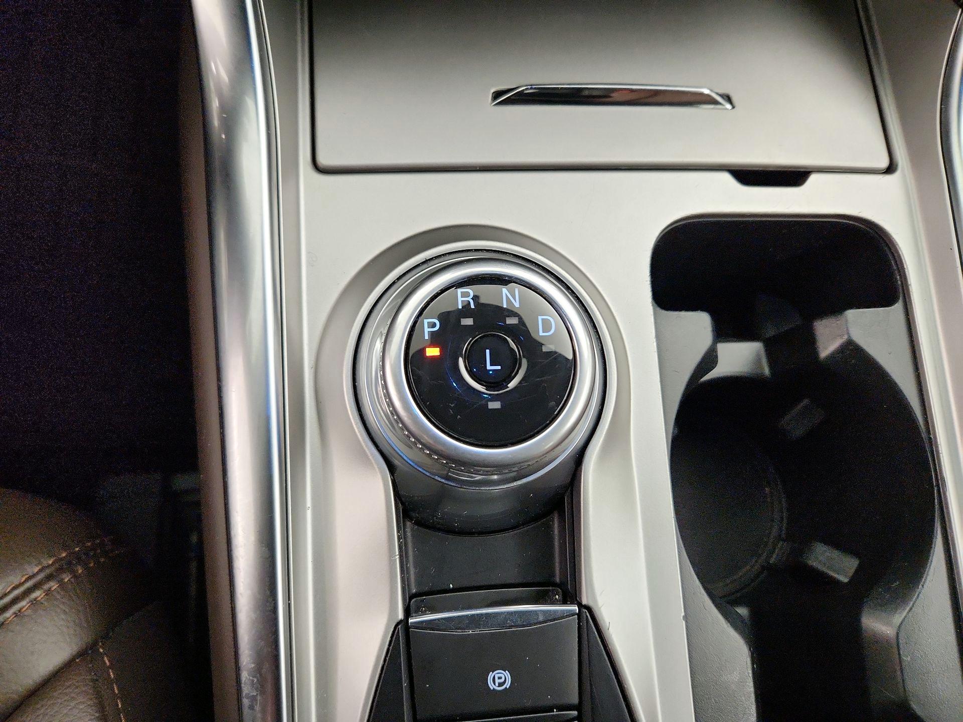 Thumbnail: 2022 Ford Explorer - 18