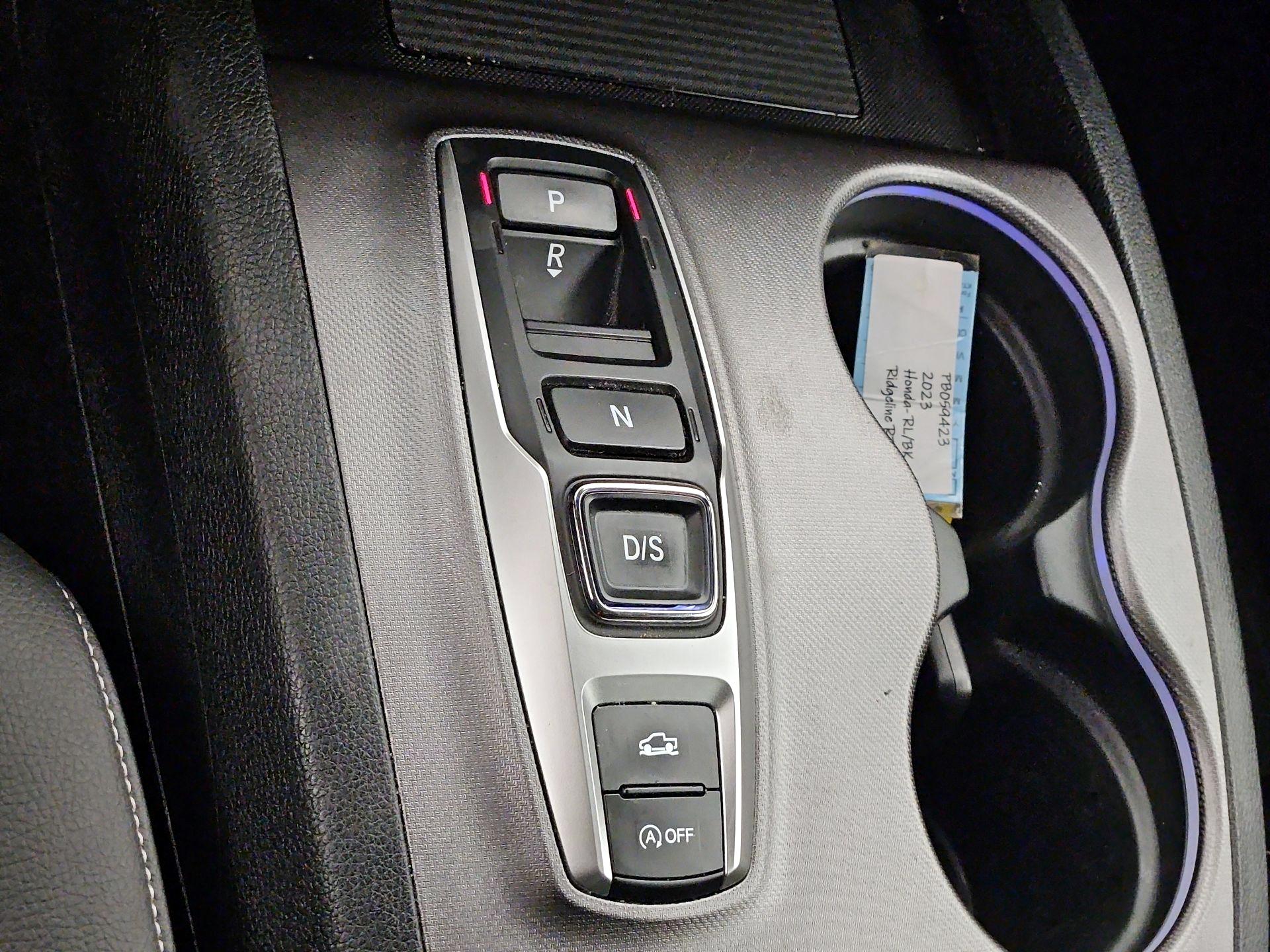 Thumbnail: 2023 Honda Ridgeline - 17