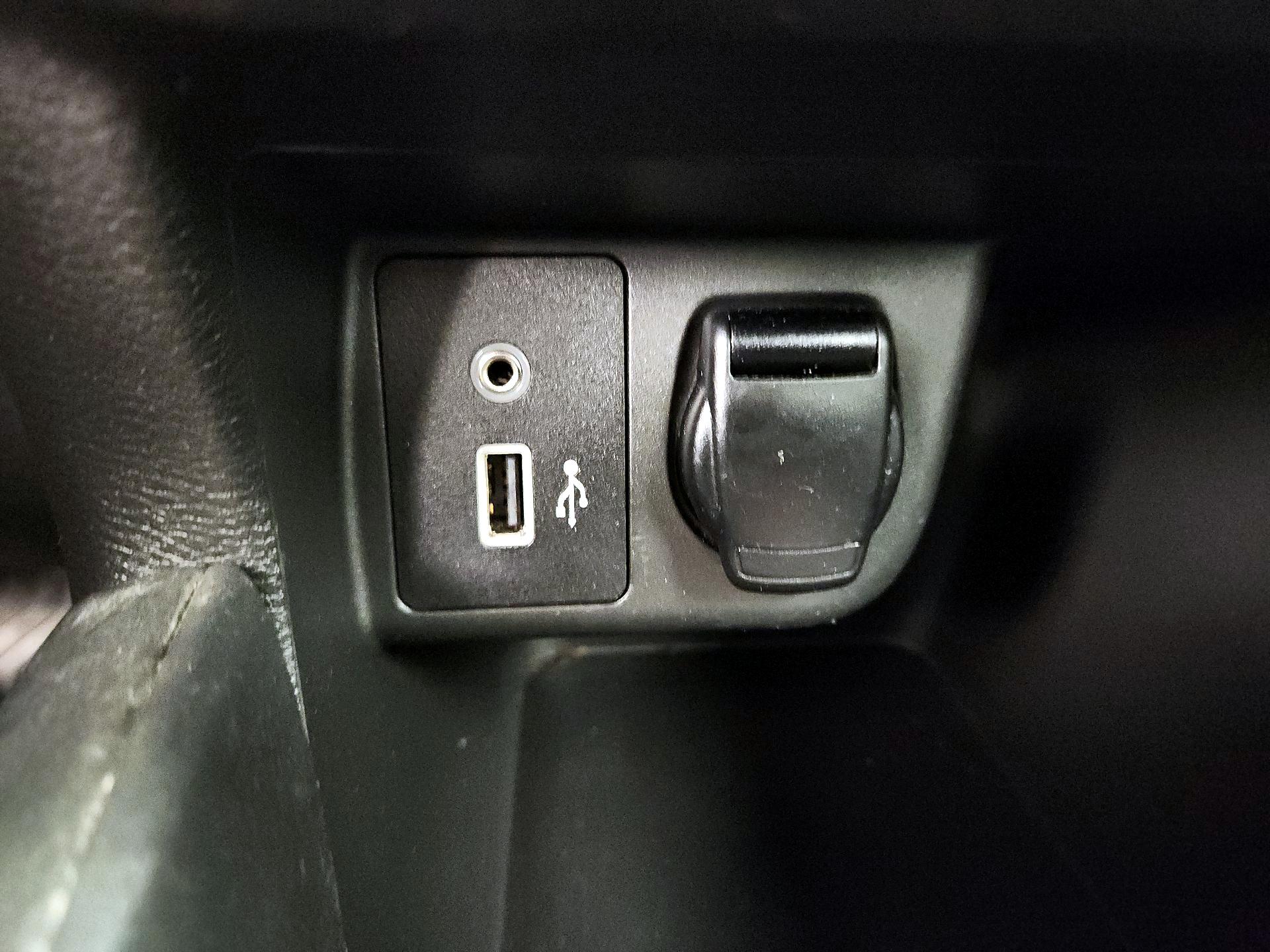 Thumbnail: 2020 Nissan Versa - 18