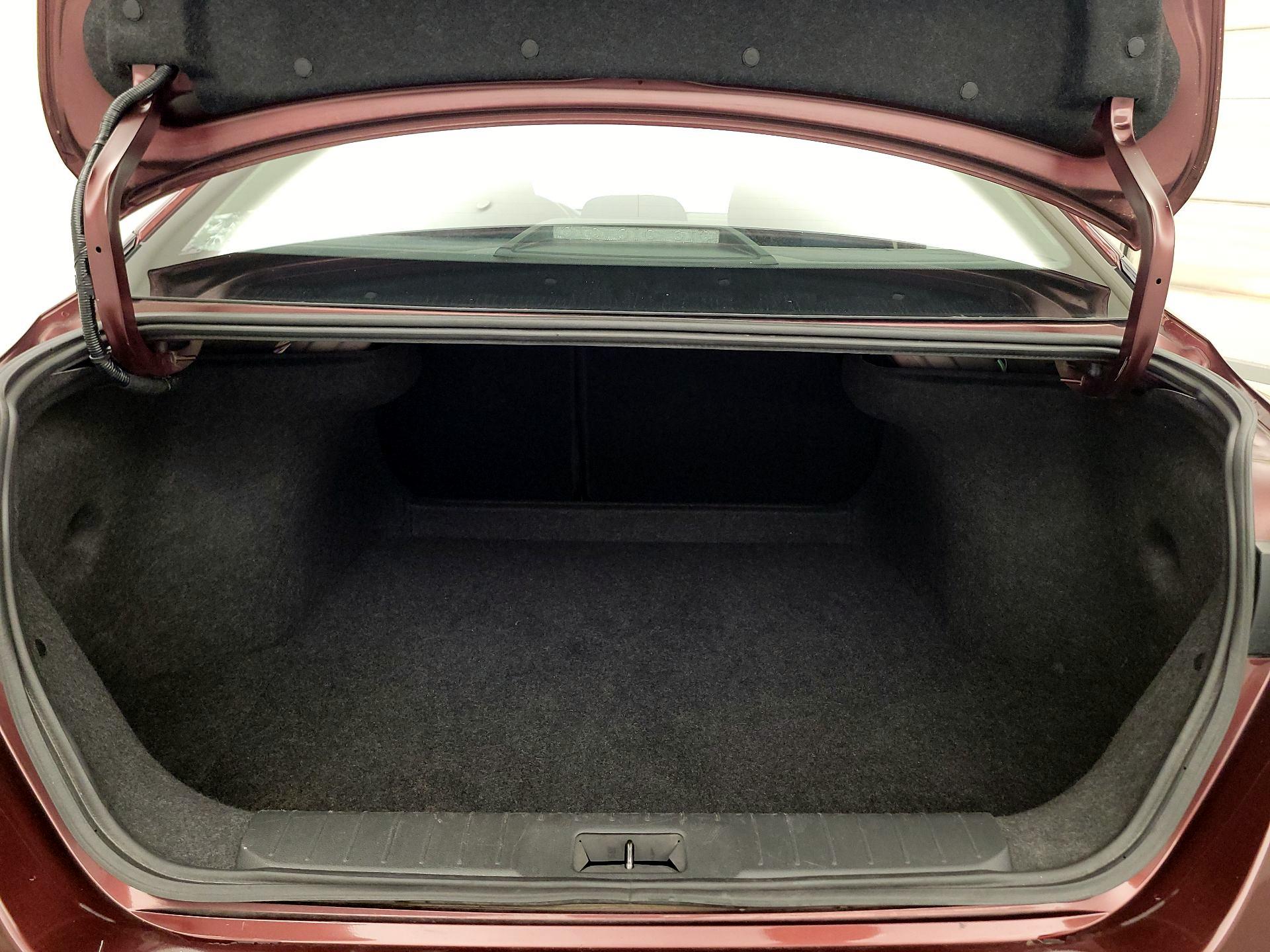 Thumbnail: 2023 Nissan Sentra - 16