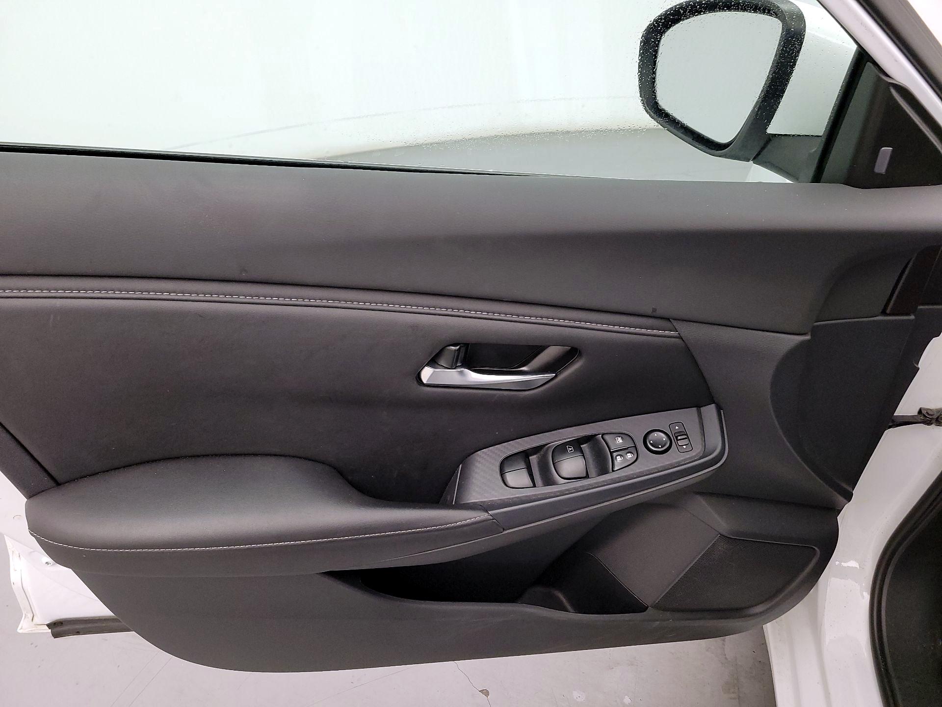 Thumbnail: 2023 Nissan Sentra - 12