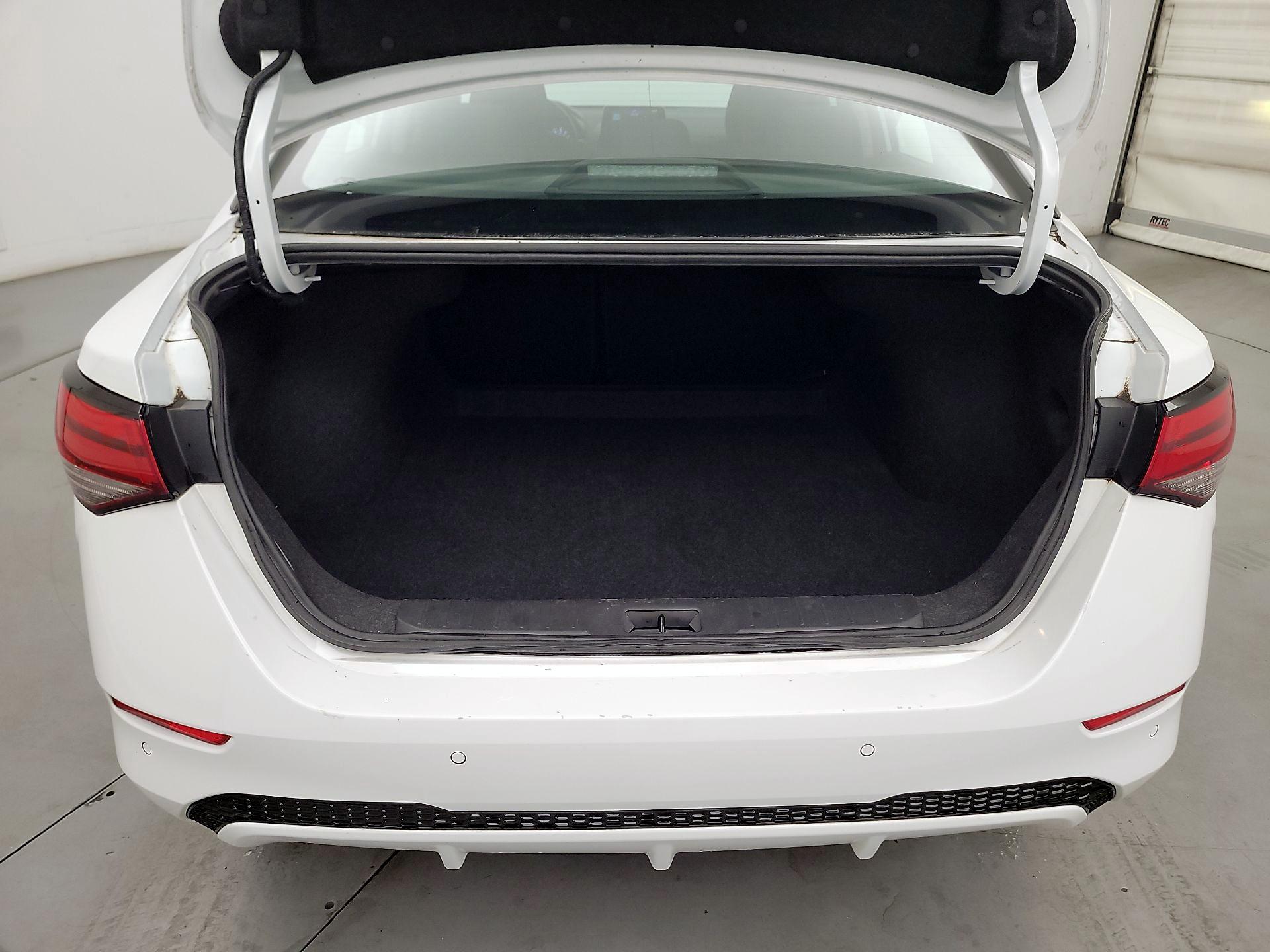 Thumbnail: 2023 Nissan Sentra - 20