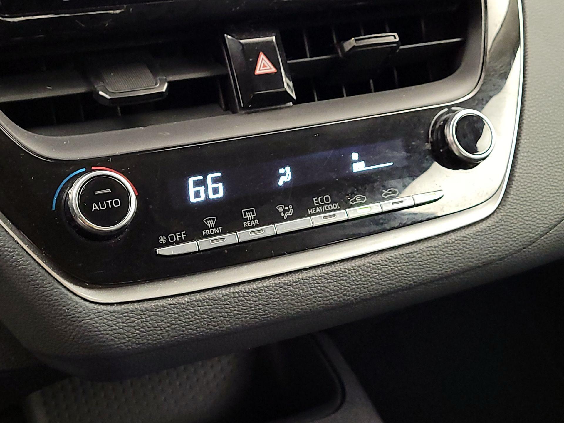 Thumbnail: 2022 Toyota Corolla - 16