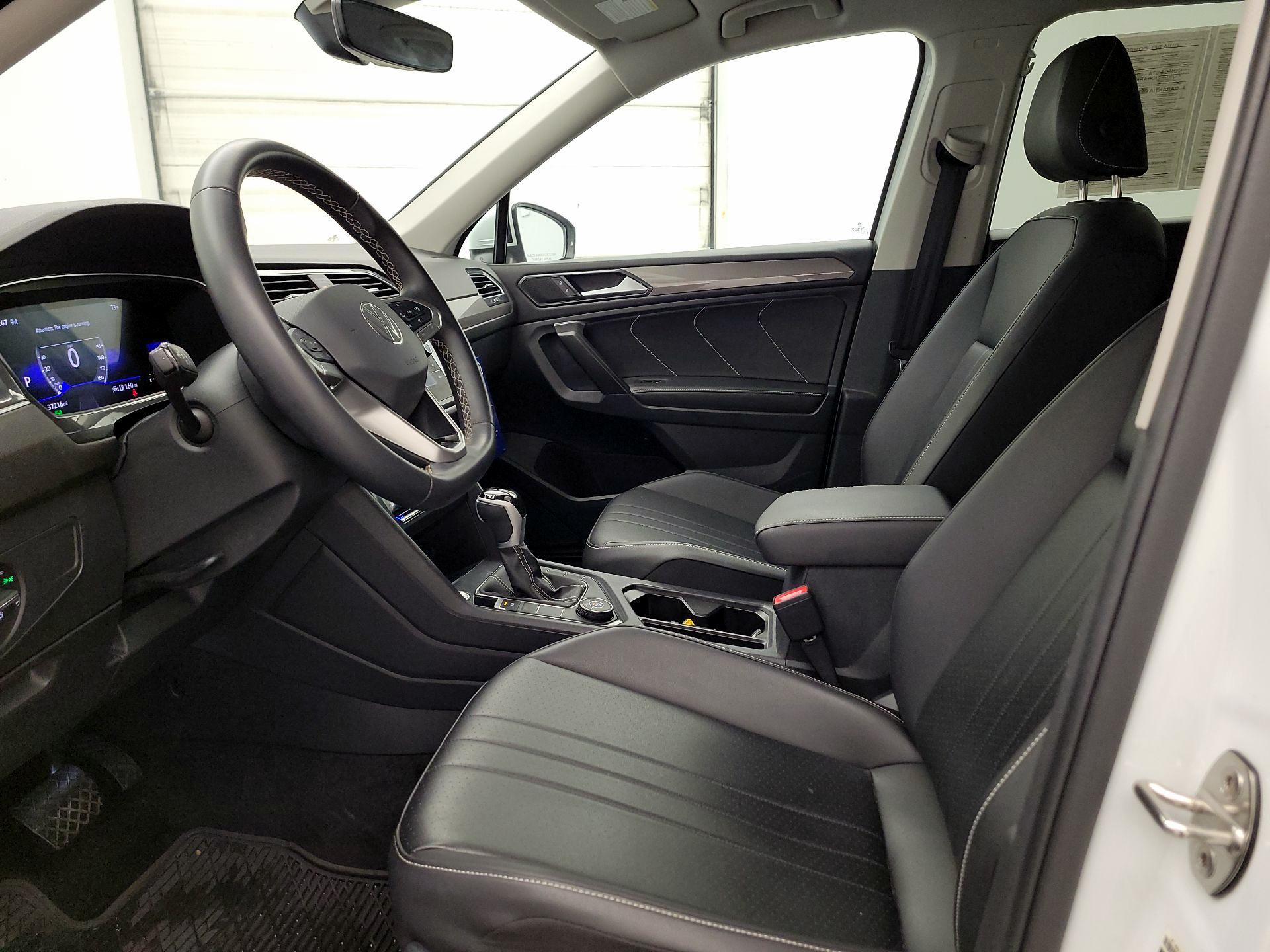 Thumbnail: 2024 Volkswagen Tiguan - 11