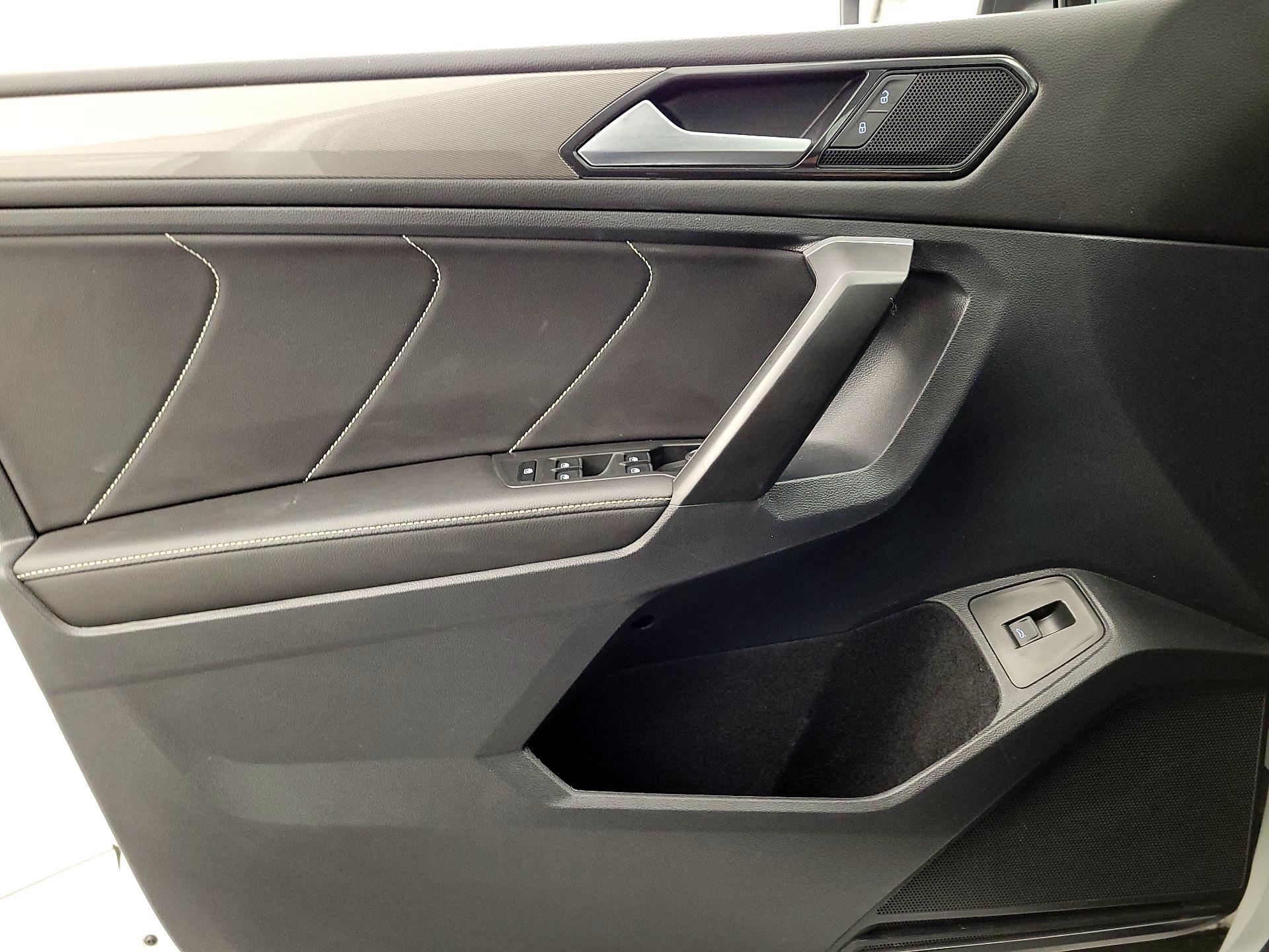 Thumbnail: 2024 Volkswagen Tiguan - 12