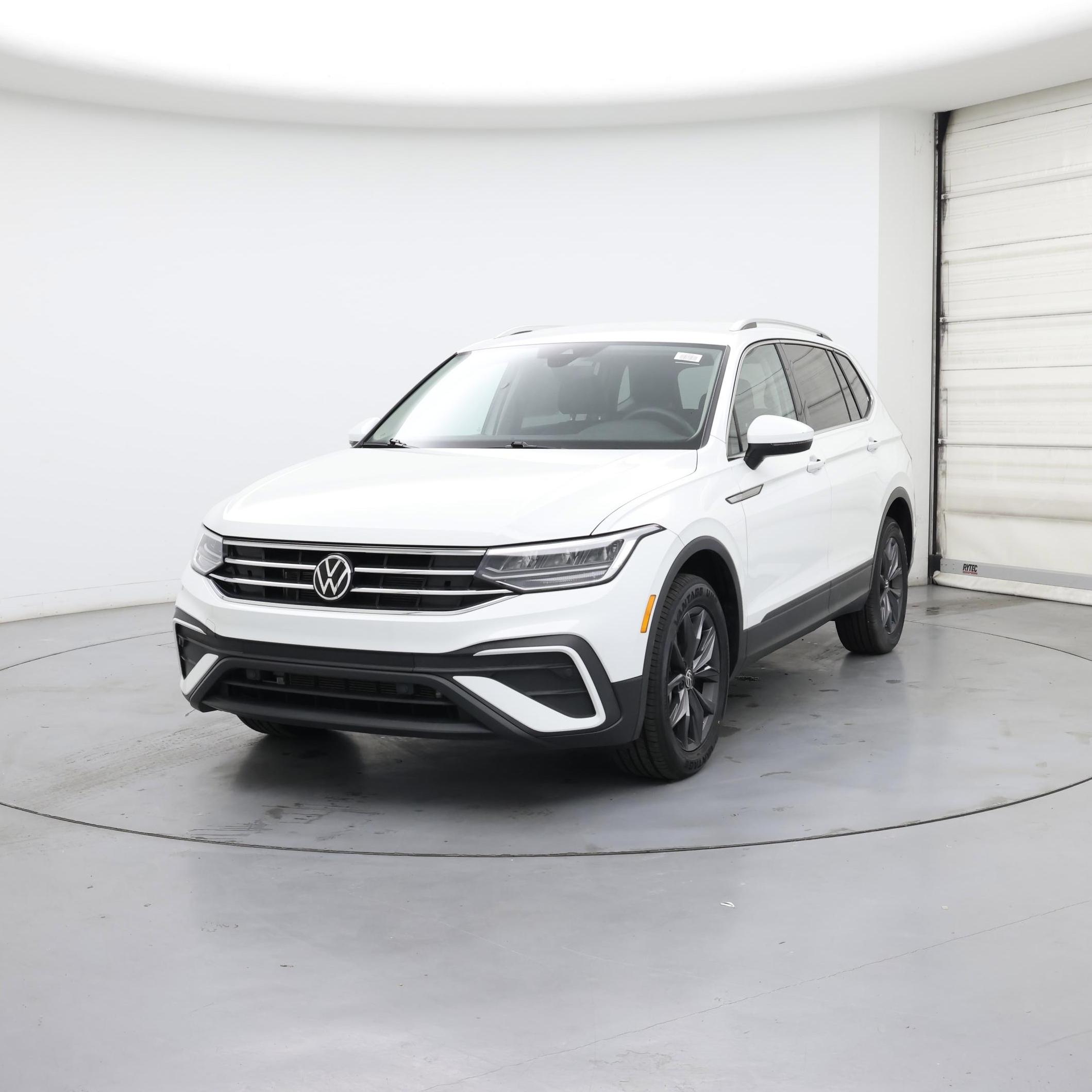 Thumbnail: 2024 Volkswagen Tiguan - 4