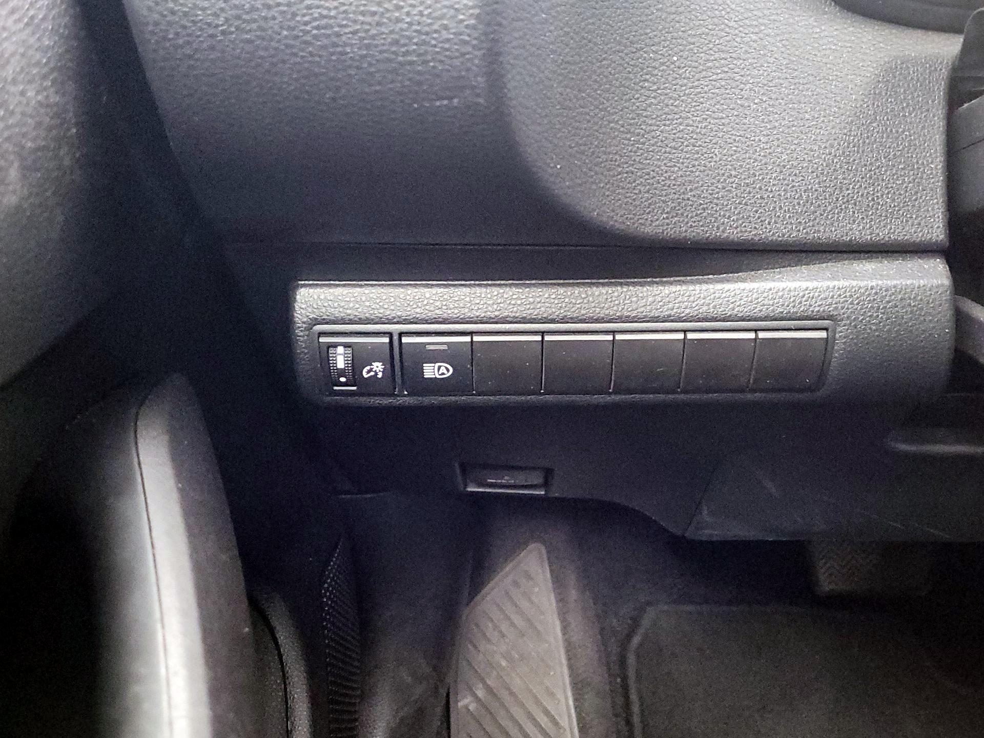 Thumbnail: 2023 Toyota Corolla - 13