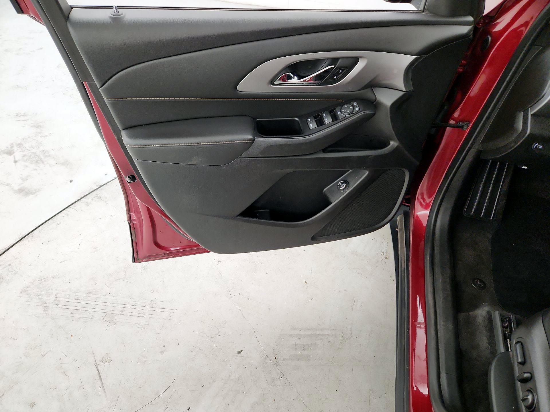 Thumbnail: 2019 Chevrolet Traverse - 12