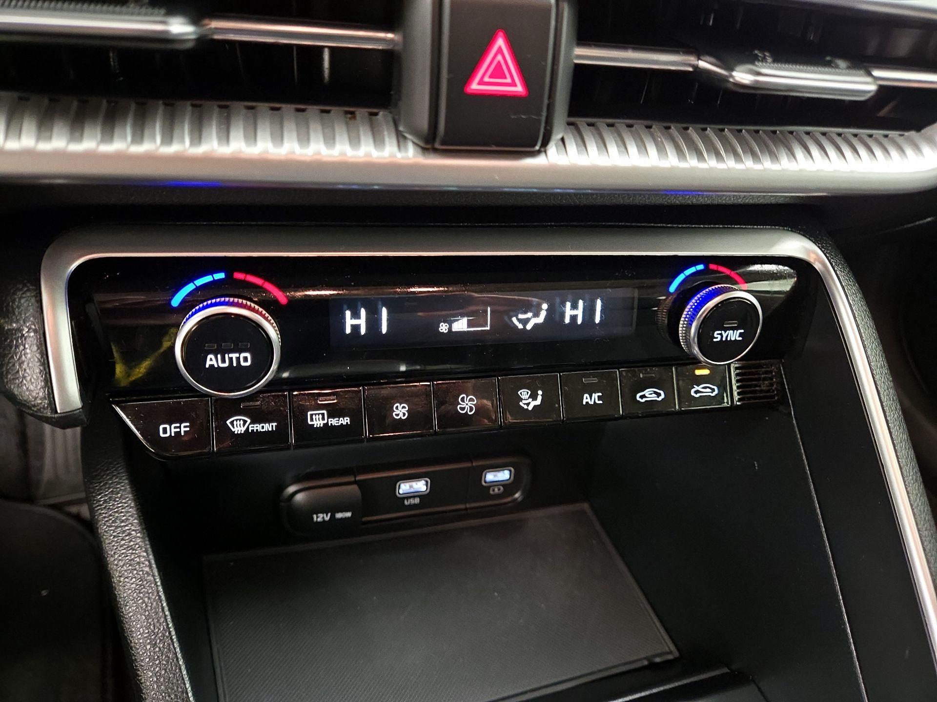 Thumbnail: 2023 Kia K5 - 16