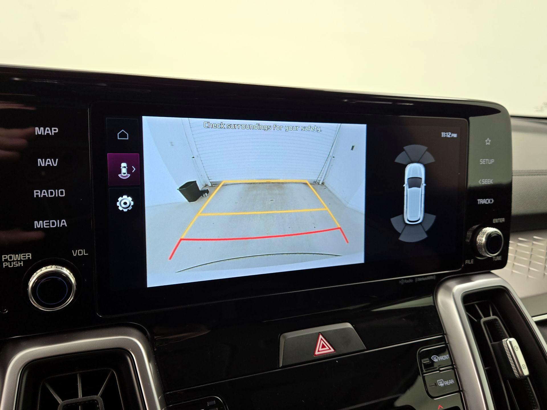 Thumbnail: 2023 Kia Sorento - 15