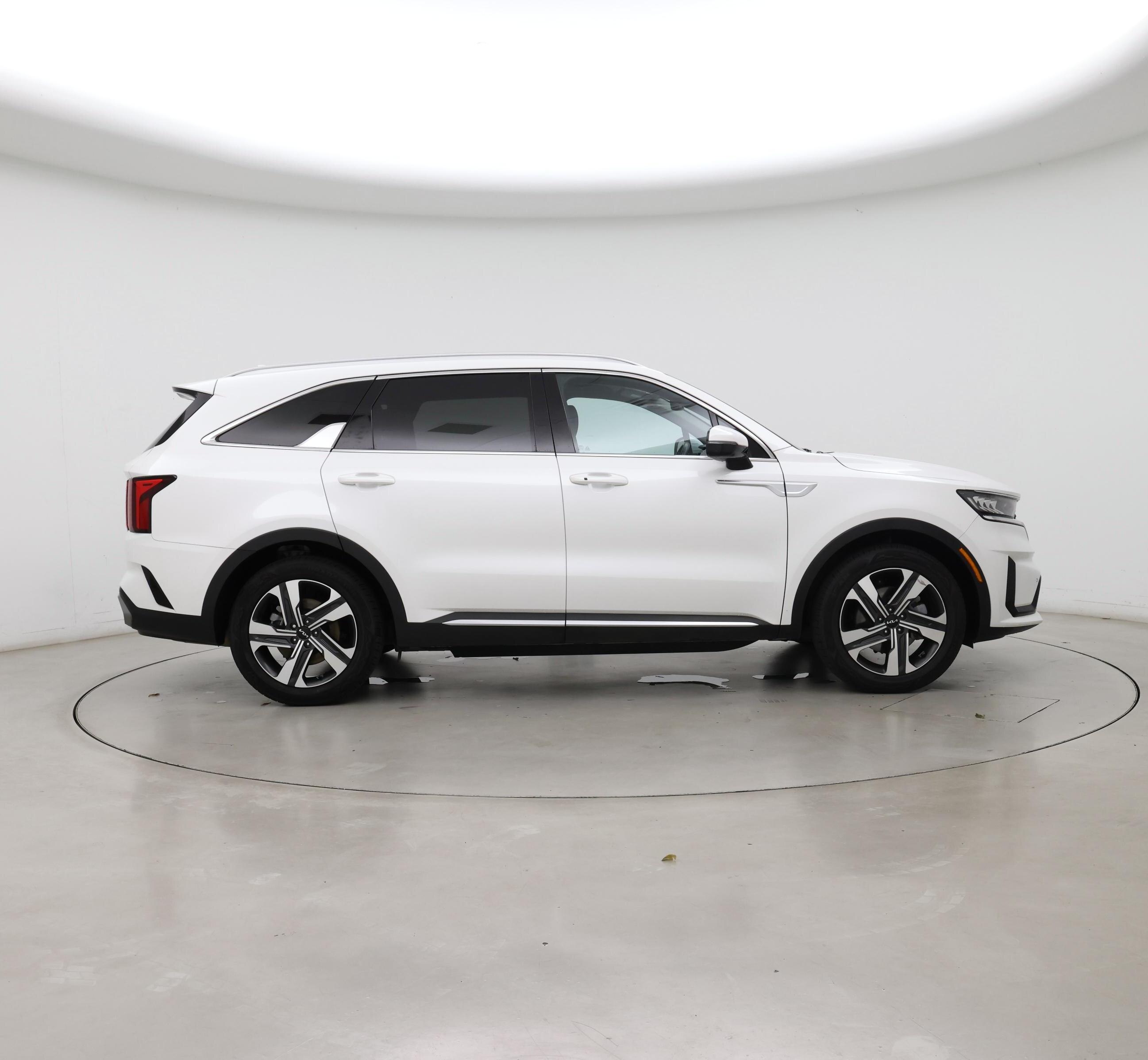 Thumbnail: 2023 Kia Sorento - 7