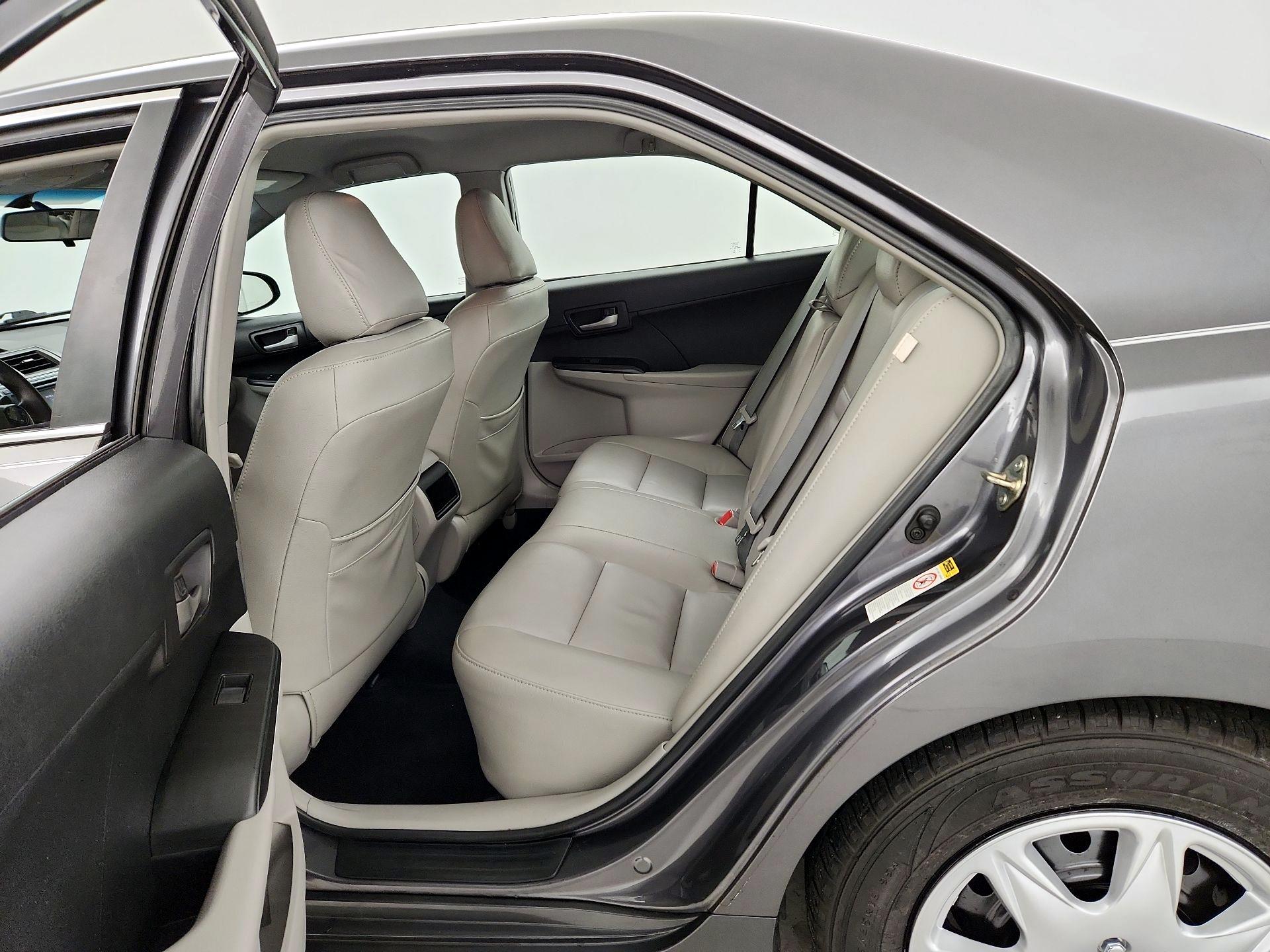 Thumbnail: 2014 Toyota Camry - 19