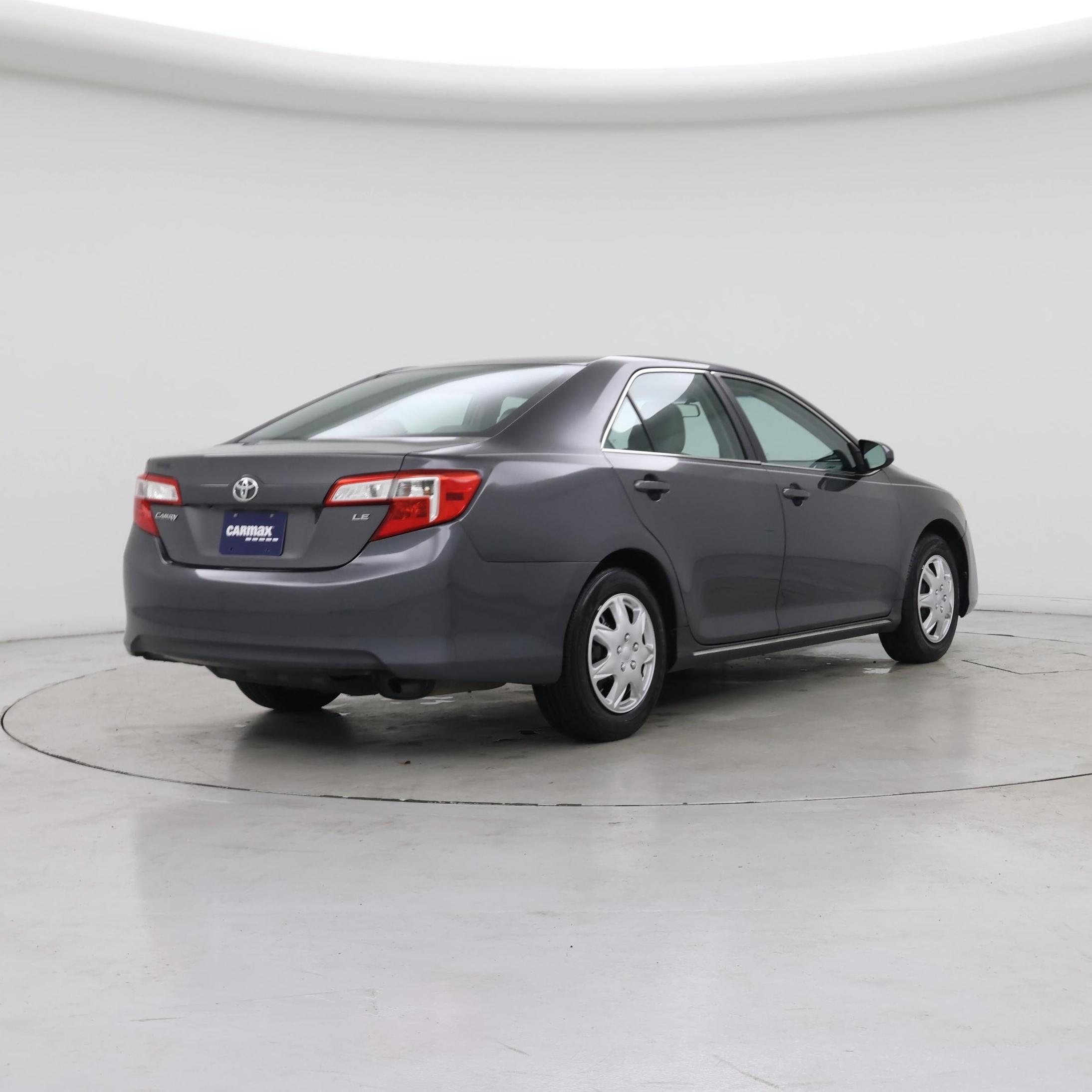 Thumbnail: 2014 Toyota Camry - 8