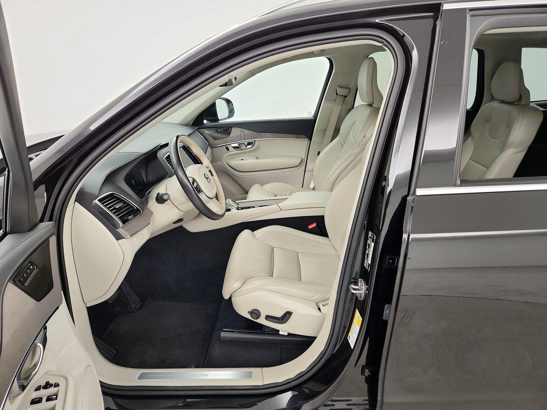 Thumbnail: 2022 Volvo XC90 - 11