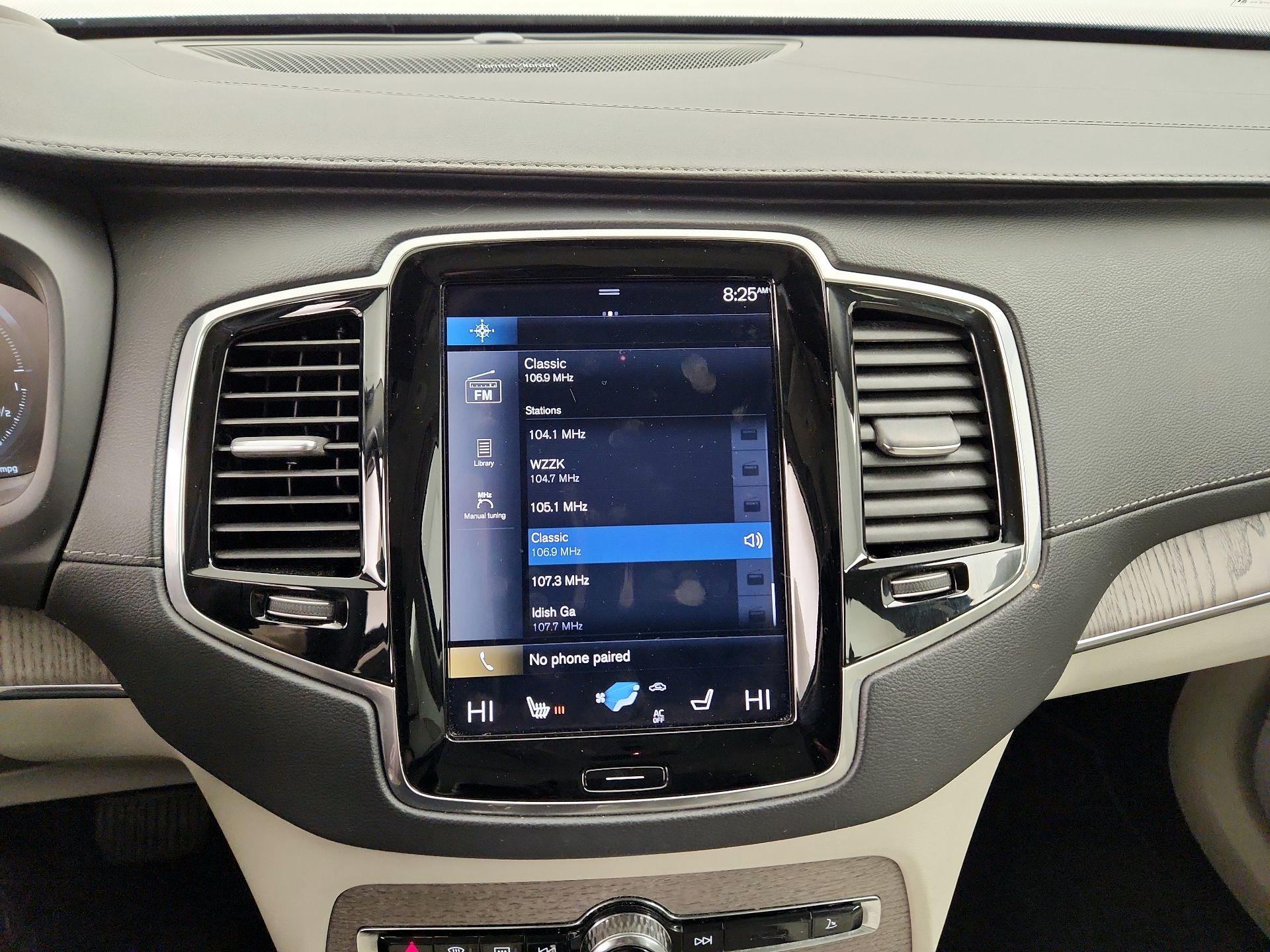 Thumbnail: 2022 Volvo XC90 - 16