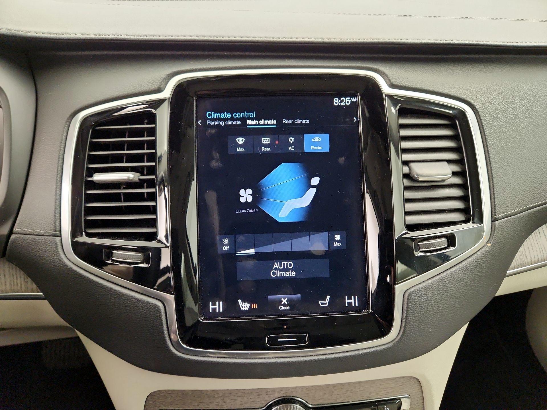 Thumbnail: 2022 Volvo XC90 - 17