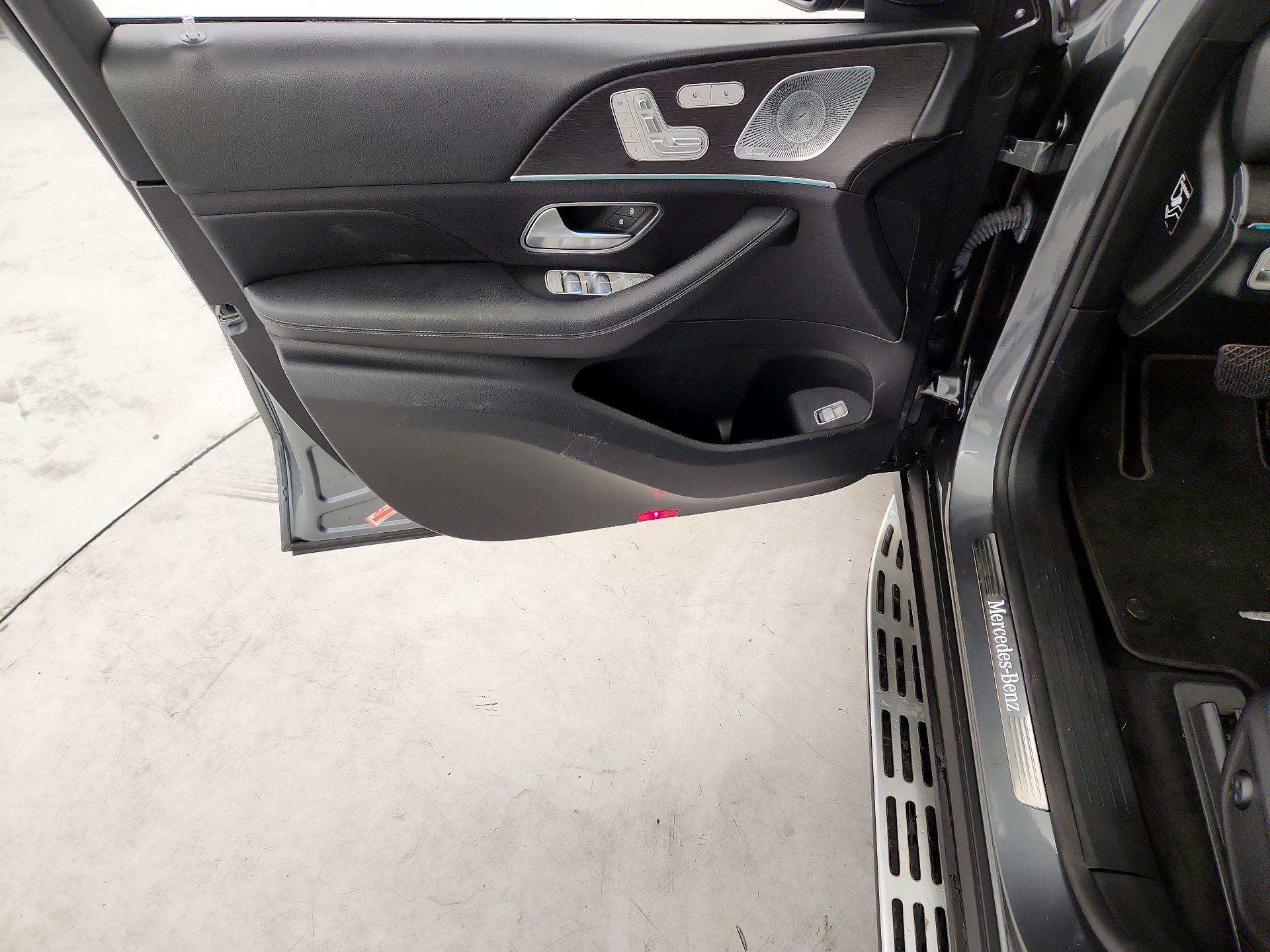 Thumbnail: 2020 Mercedes-Benz GLE - 12