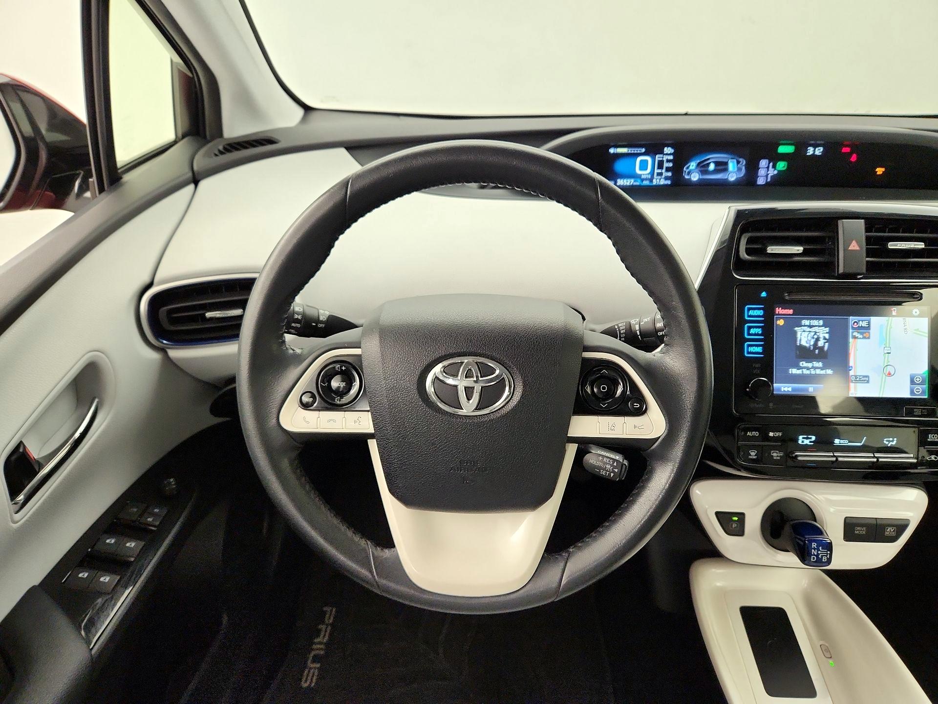 Thumbnail: 2016 Toyota Prius - 10