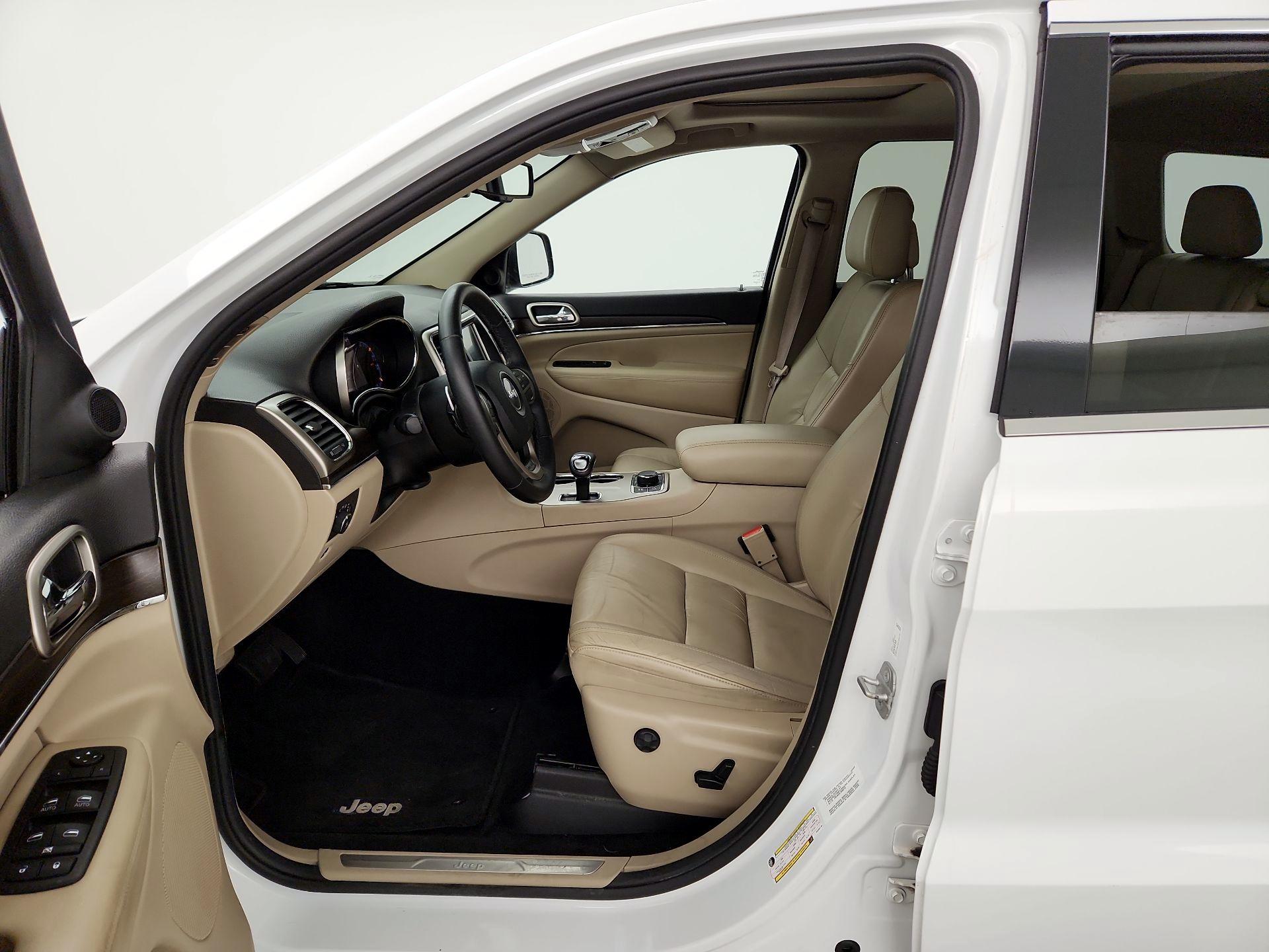 Thumbnail: 2014 Jeep Grand Cherokee - 11