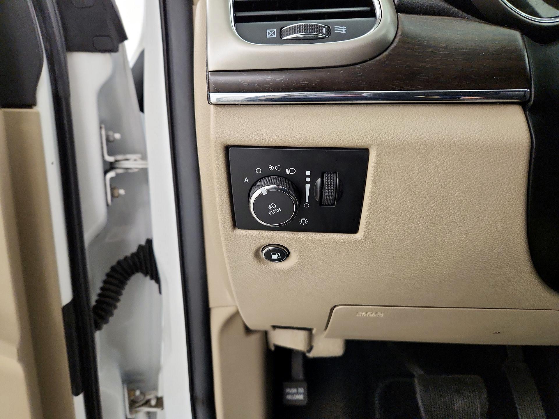 Thumbnail: 2014 Jeep Grand Cherokee - 13