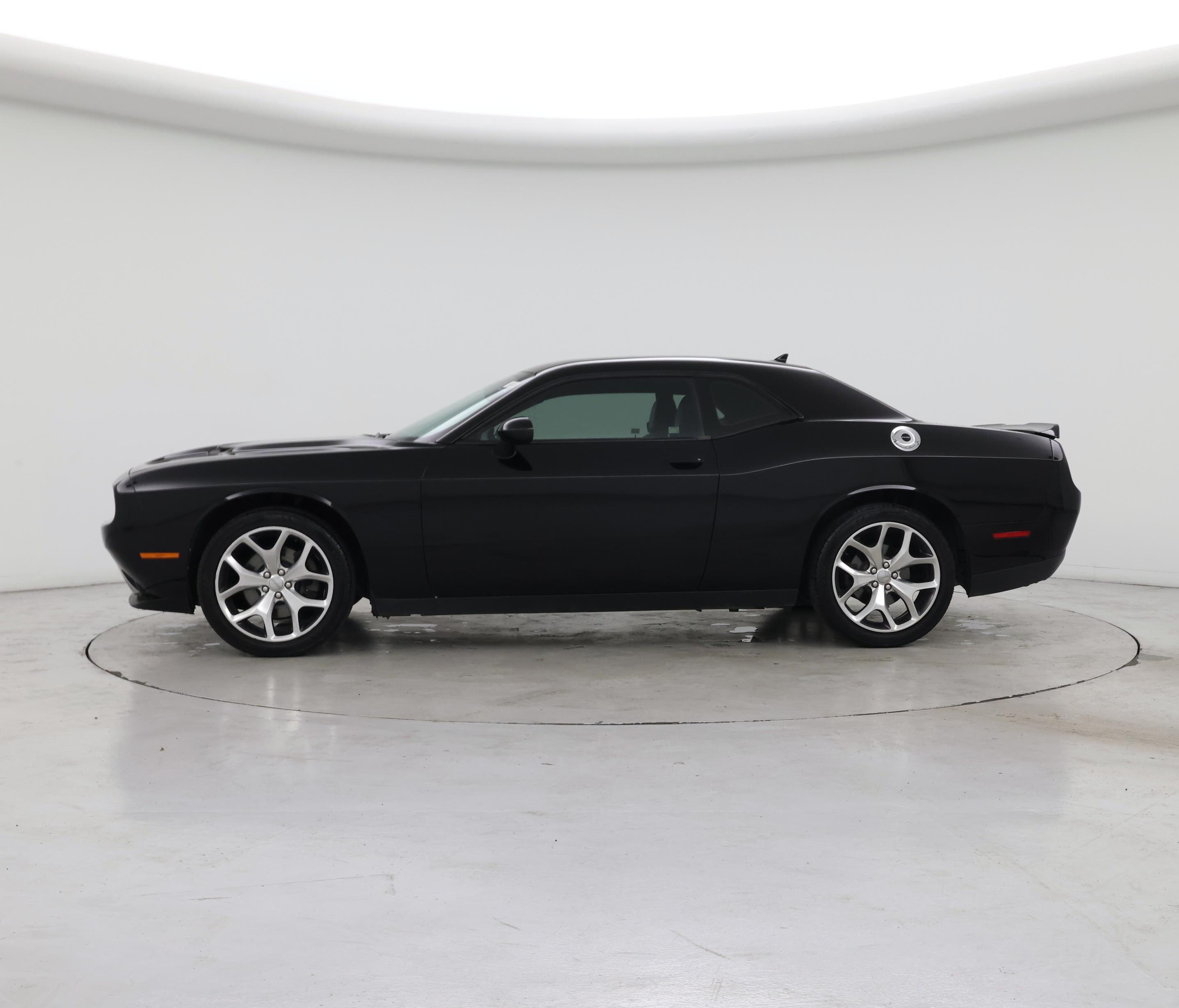 Thumbnail: 2016 Dodge Challenger - 3