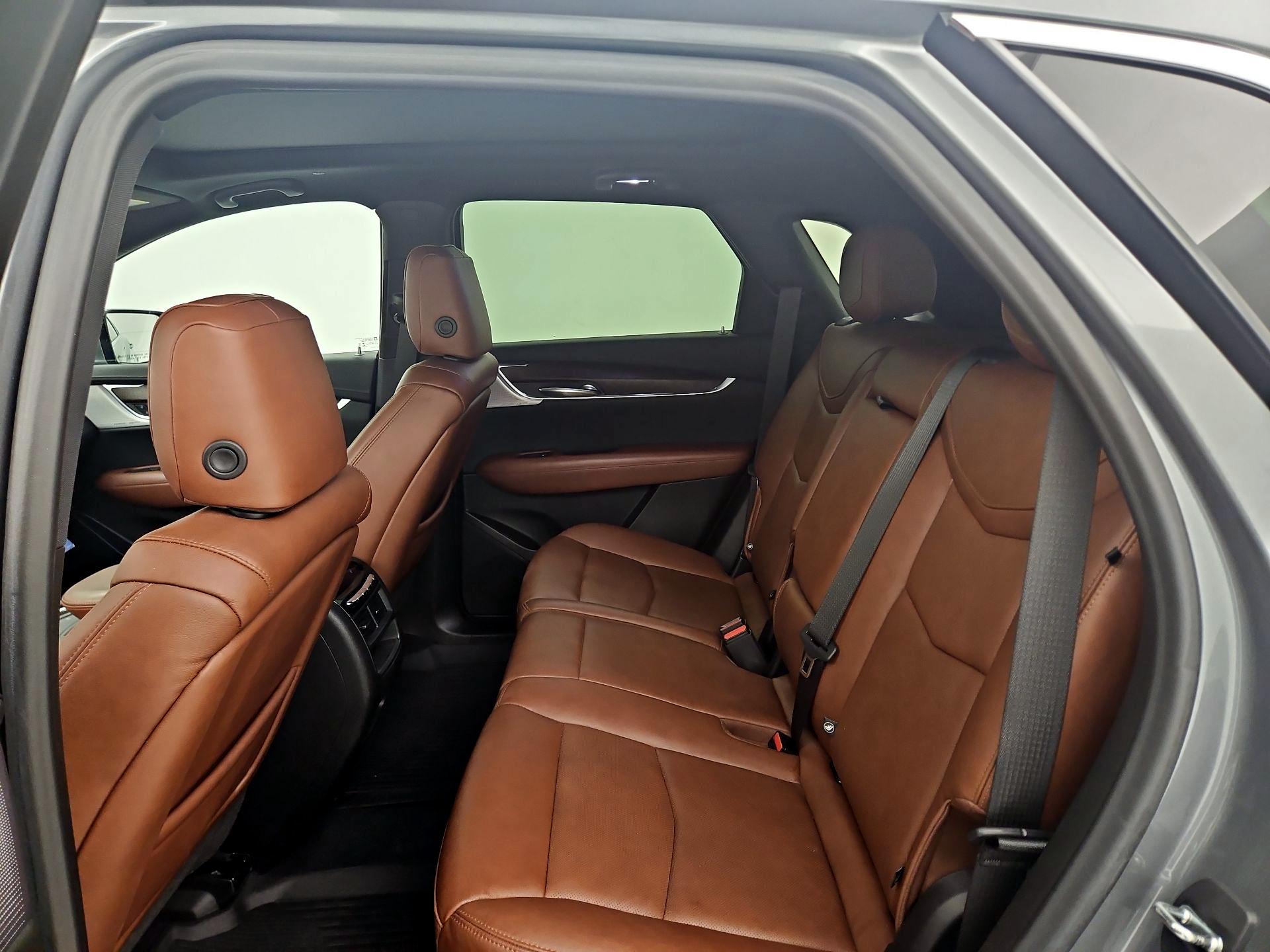 Thumbnail: 2021 Cadillac XT5 - 20