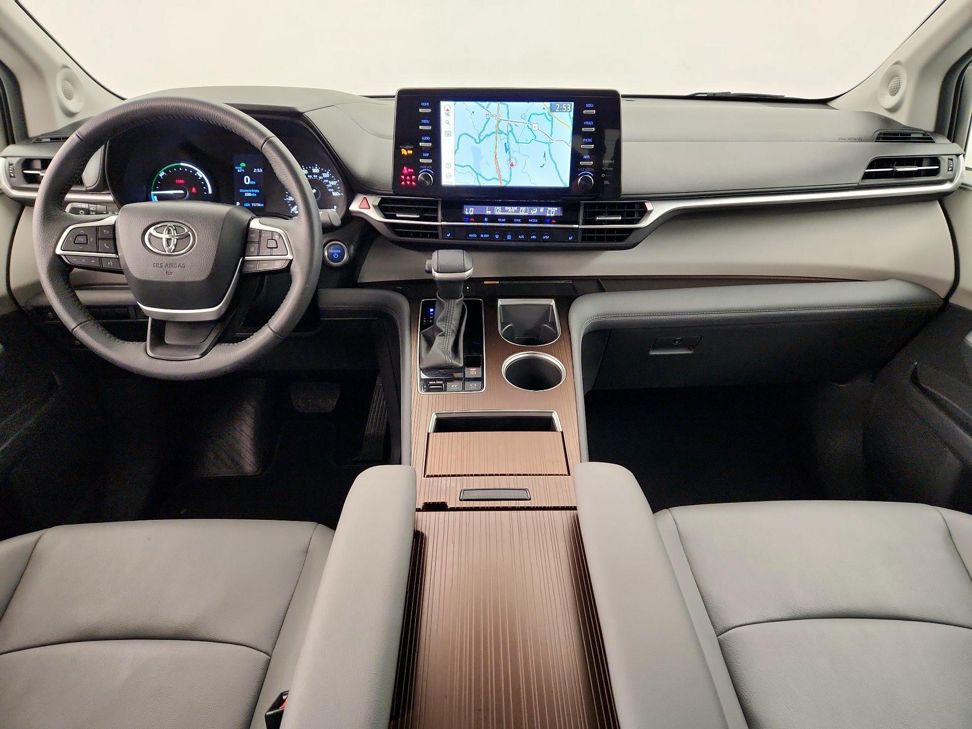 Thumbnail: 2024 Toyota Sienna - 9