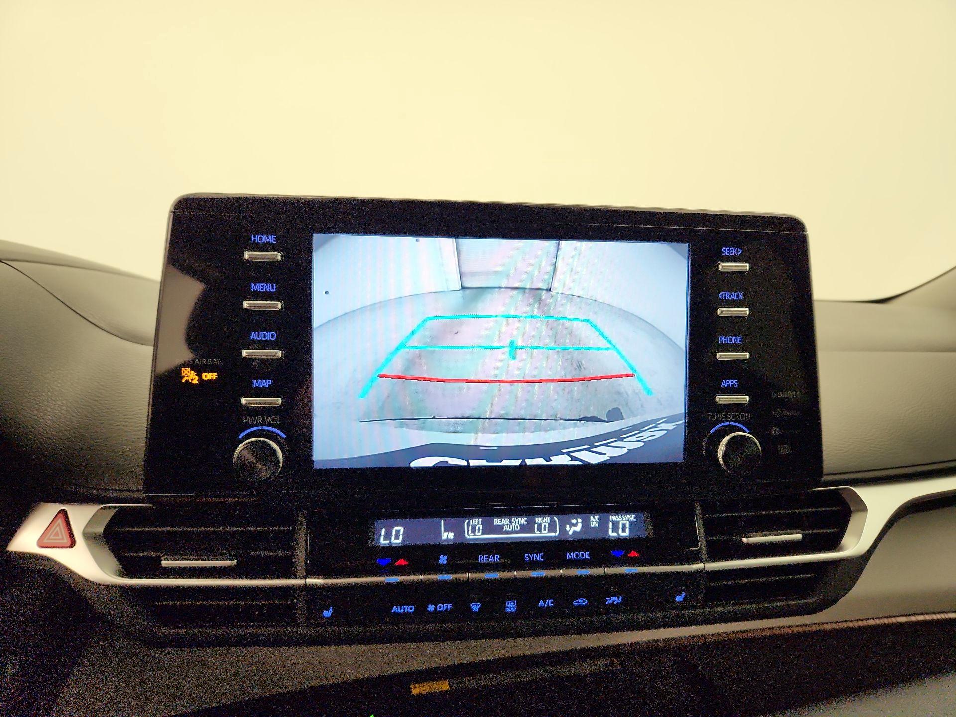 Thumbnail: 2024 Toyota Sienna - 15