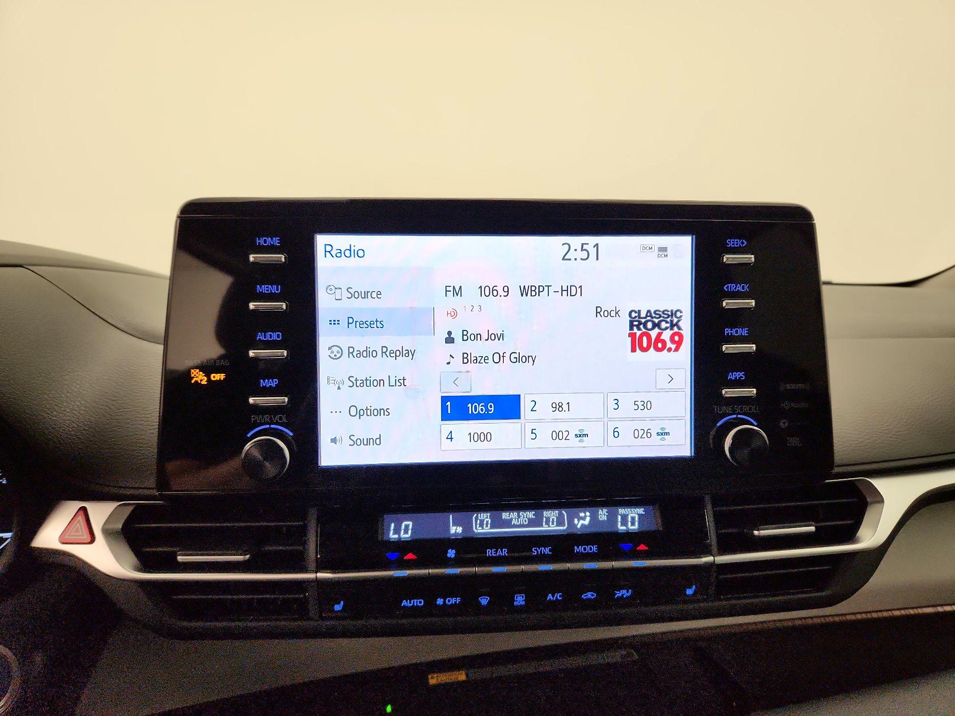 Thumbnail: 2024 Toyota Sienna - 16