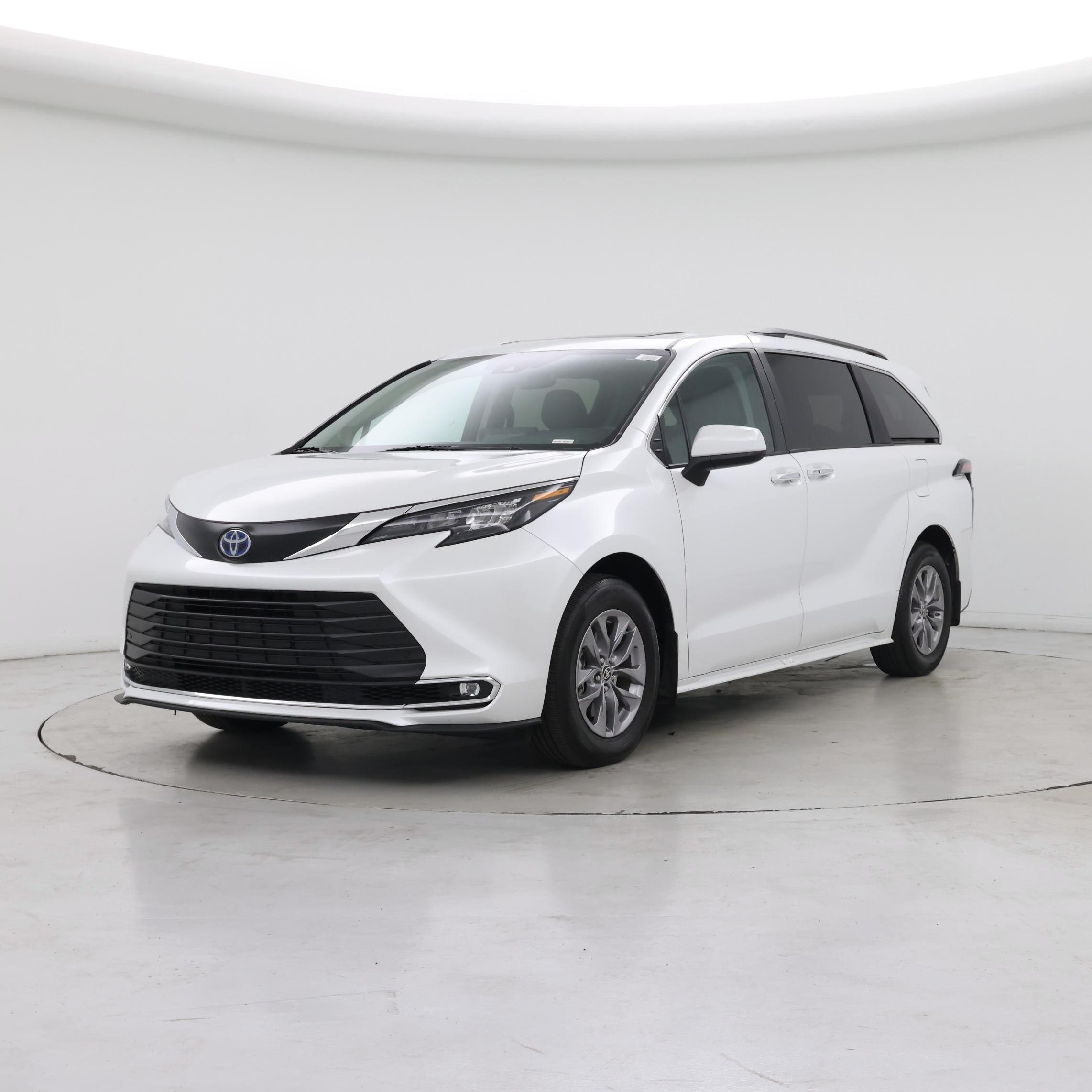 Thumbnail: 2024 Toyota Sienna - 4