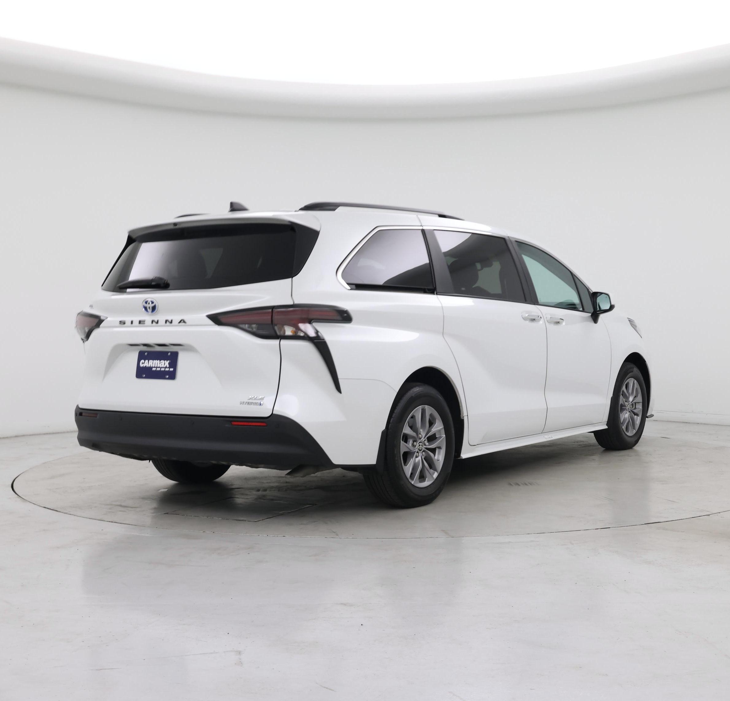 Thumbnail: 2024 Toyota Sienna - 8