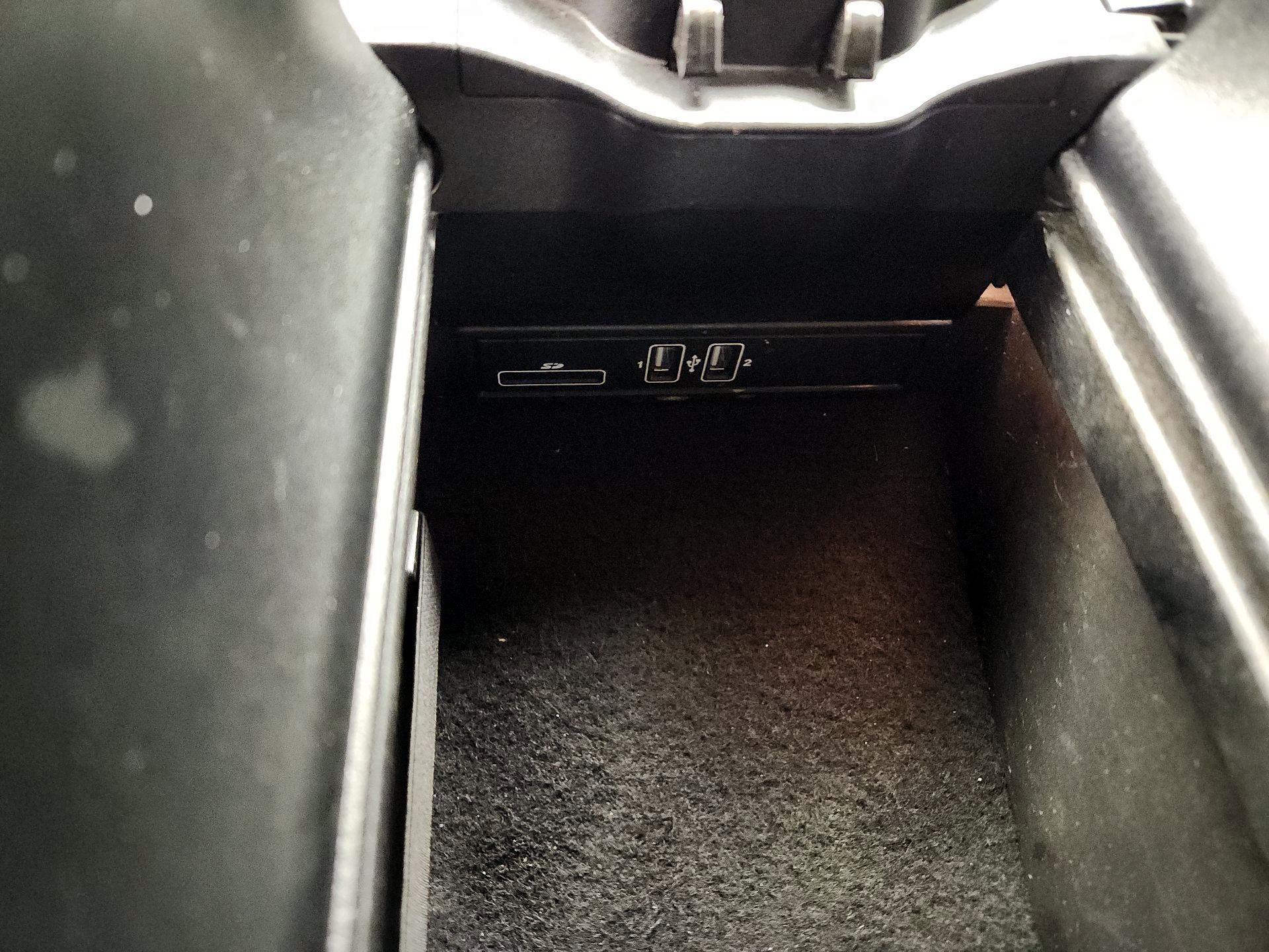 Thumbnail: 2017 Mercedes-Benz C-Class - 19