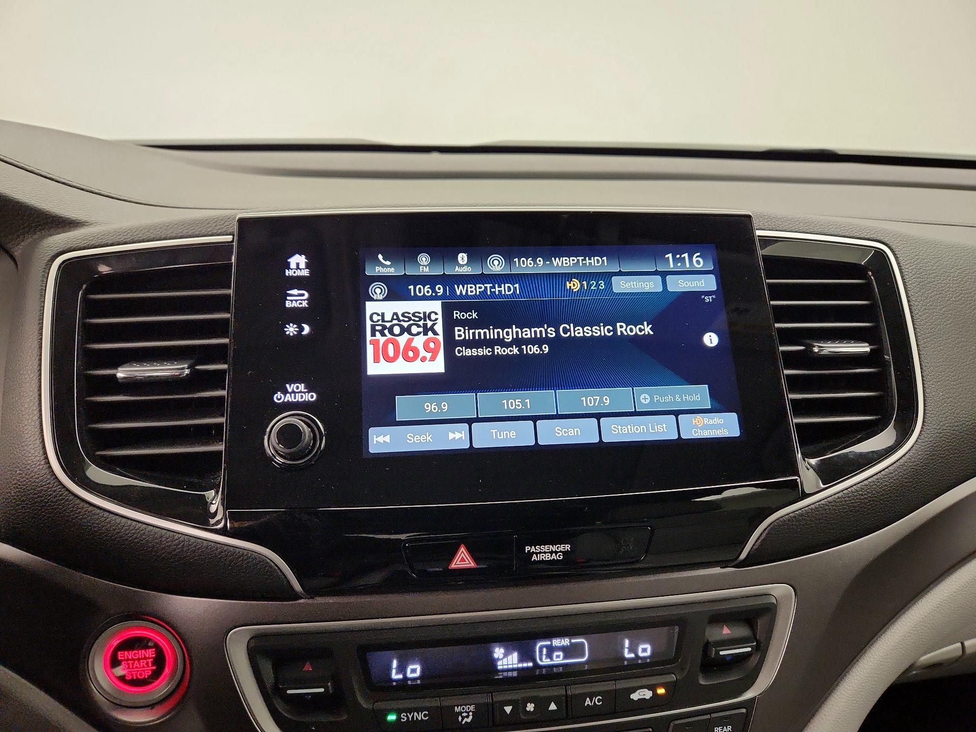 Thumbnail: 2019 Honda Pilot - 15